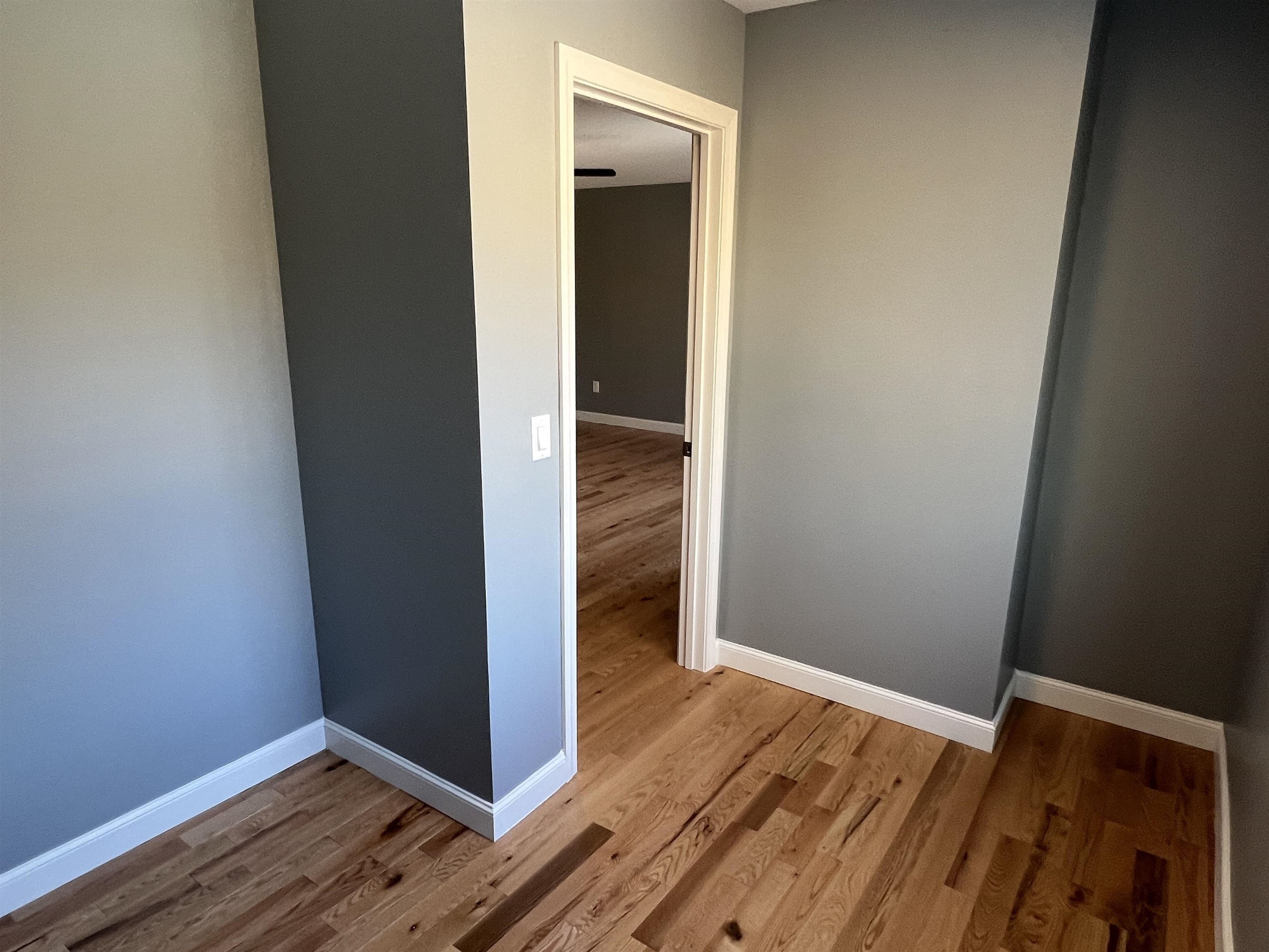 47 Long Hill Road. Raymond, NH 03077