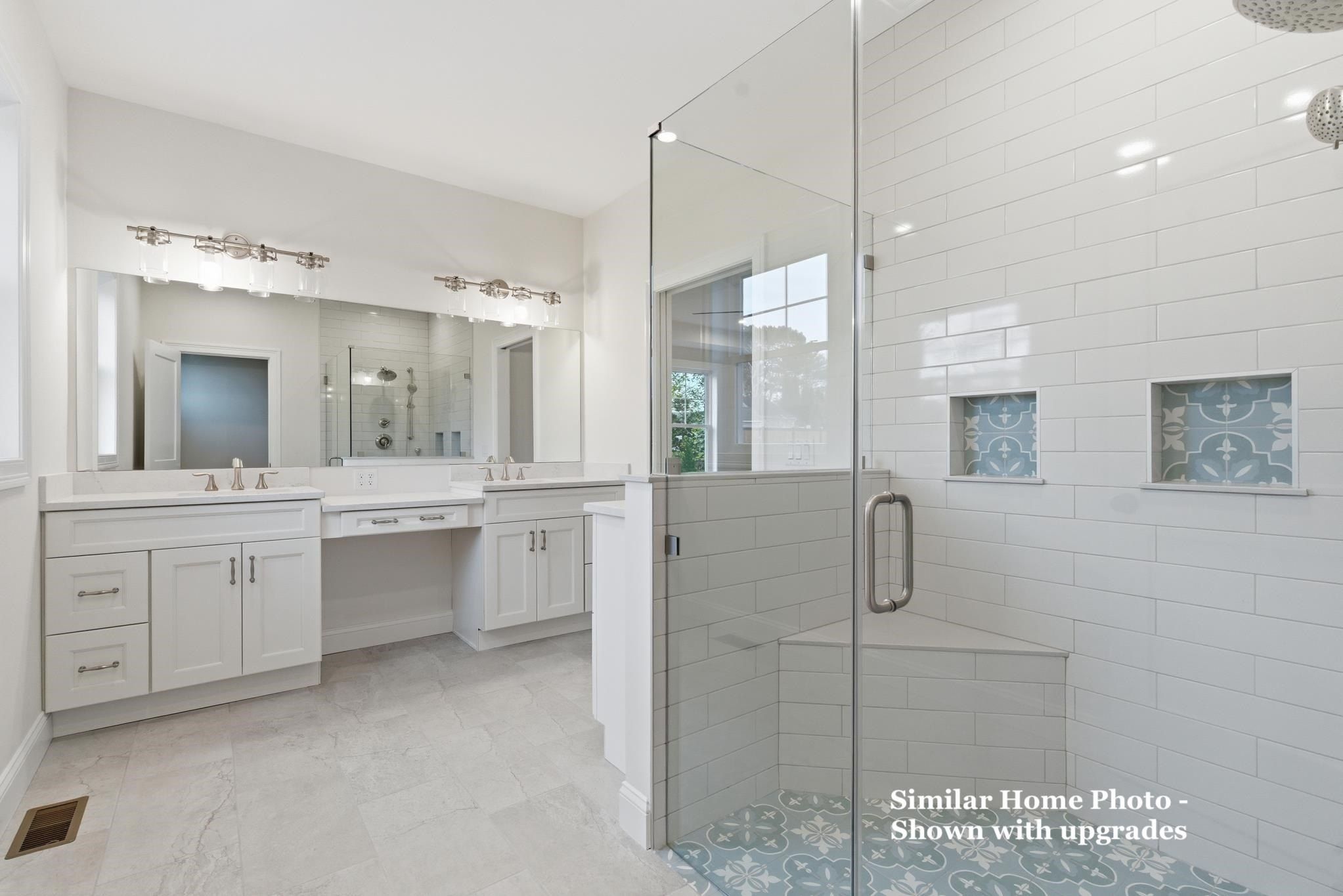 10 Mcdermott Road. Hampton, NH 03842