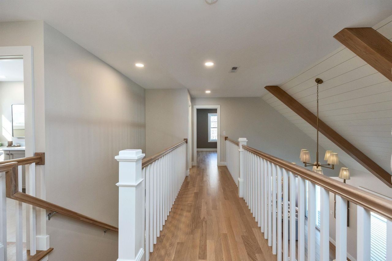 14 Overlook Circle. Auburn, NH 03032