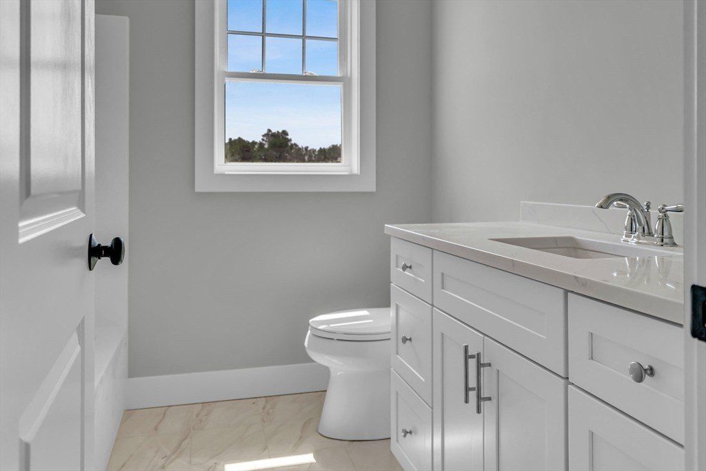 Robin Way Lot 6. Chester, NH 03036