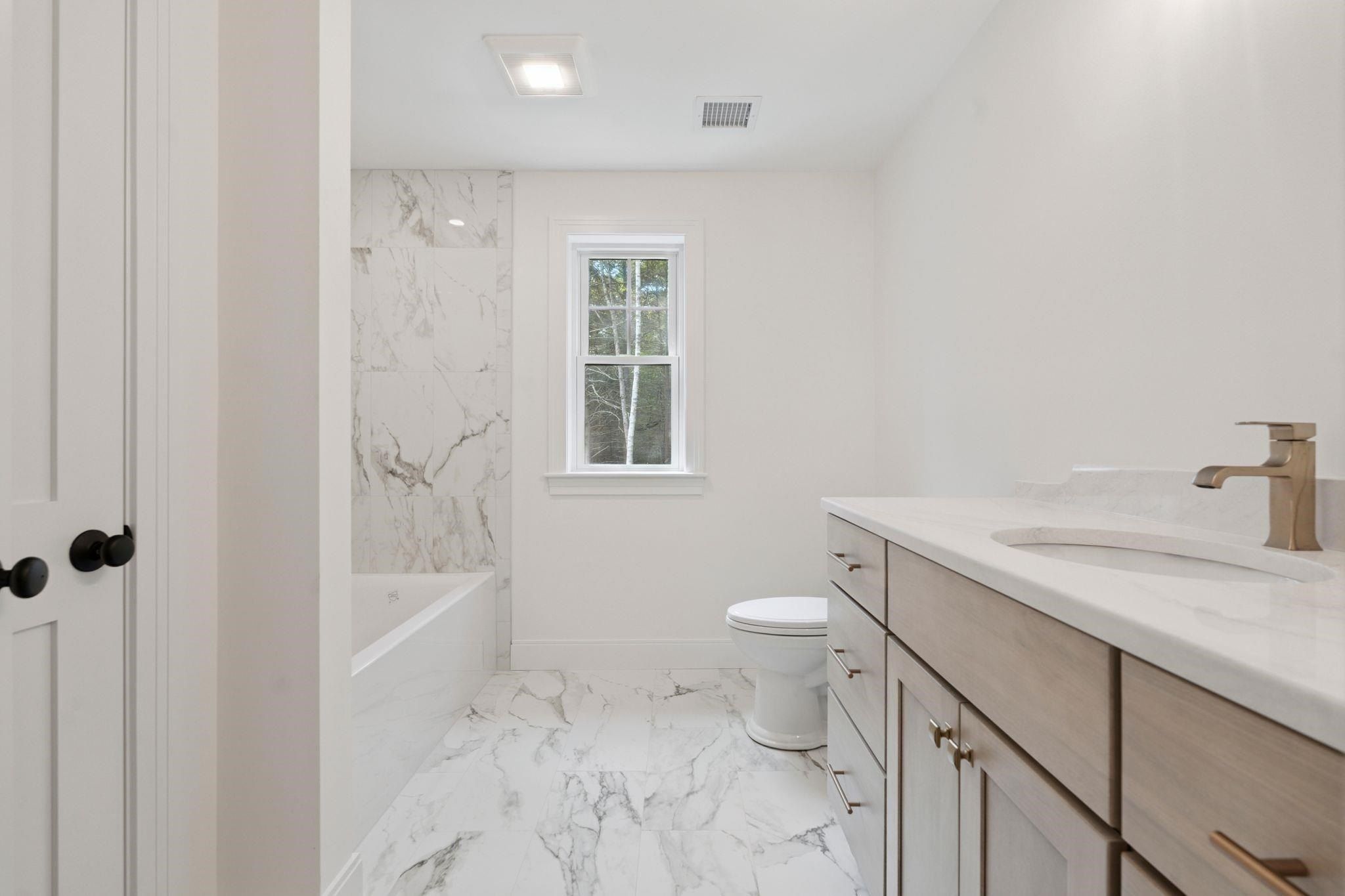 Autumn Lane. Newfields, NH 03856