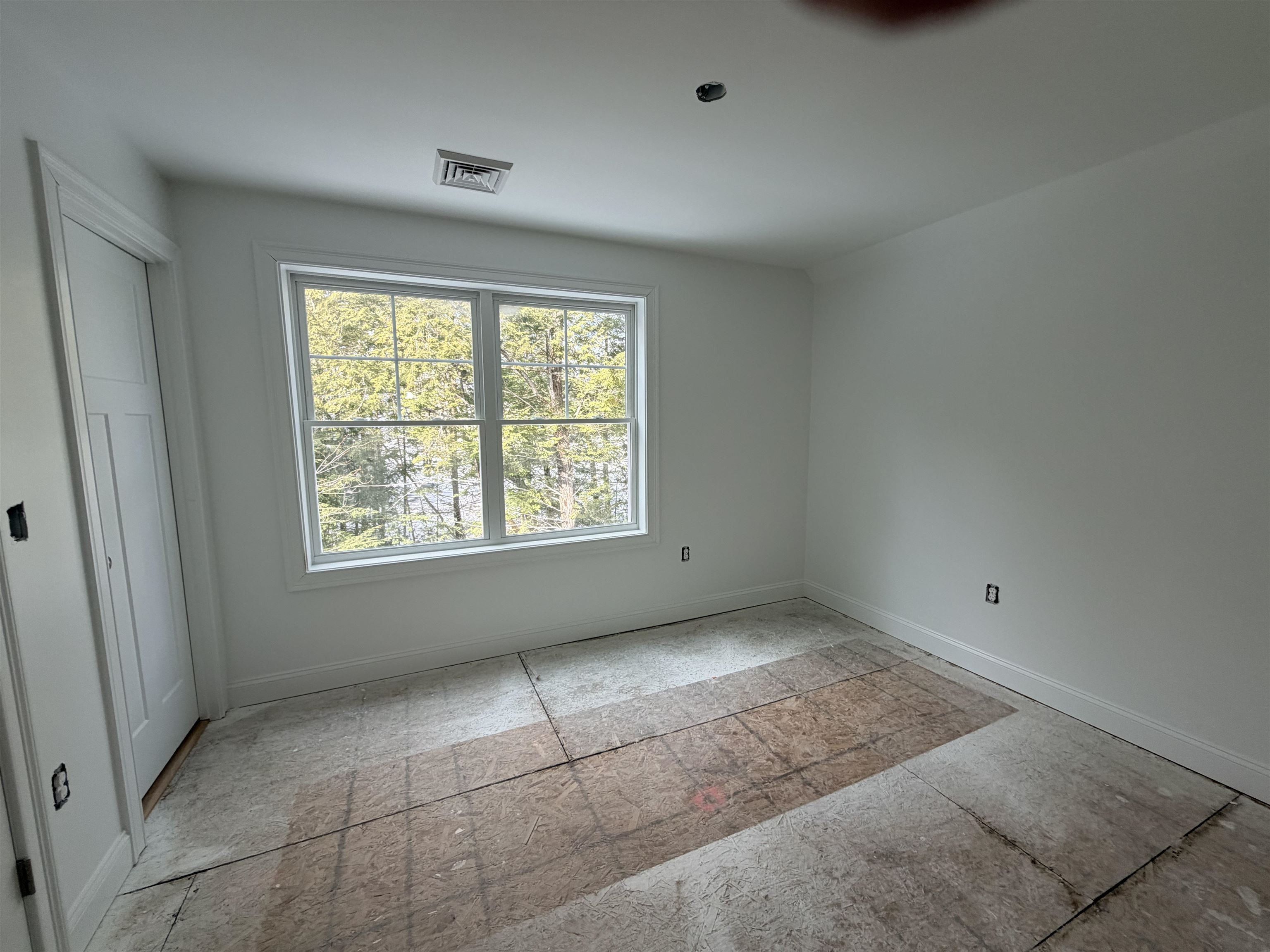 9 Freedom Drive. Rochester, NH 03867