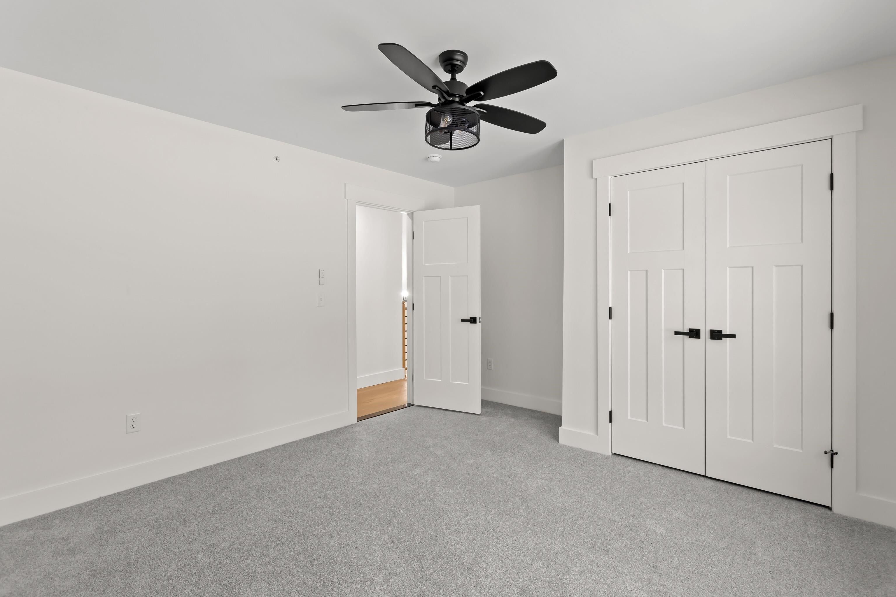 17 Sawmill Lane. New Boston, NH 03070