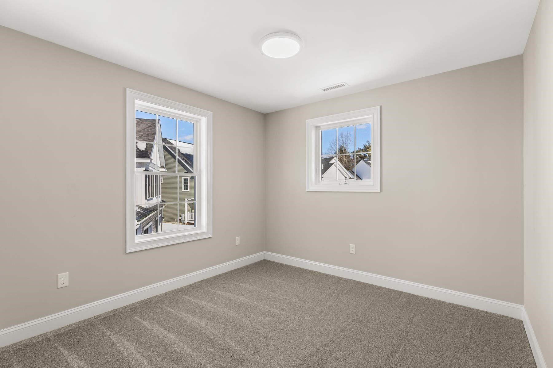 16 Porch Light Drive. Dover, NH 03820