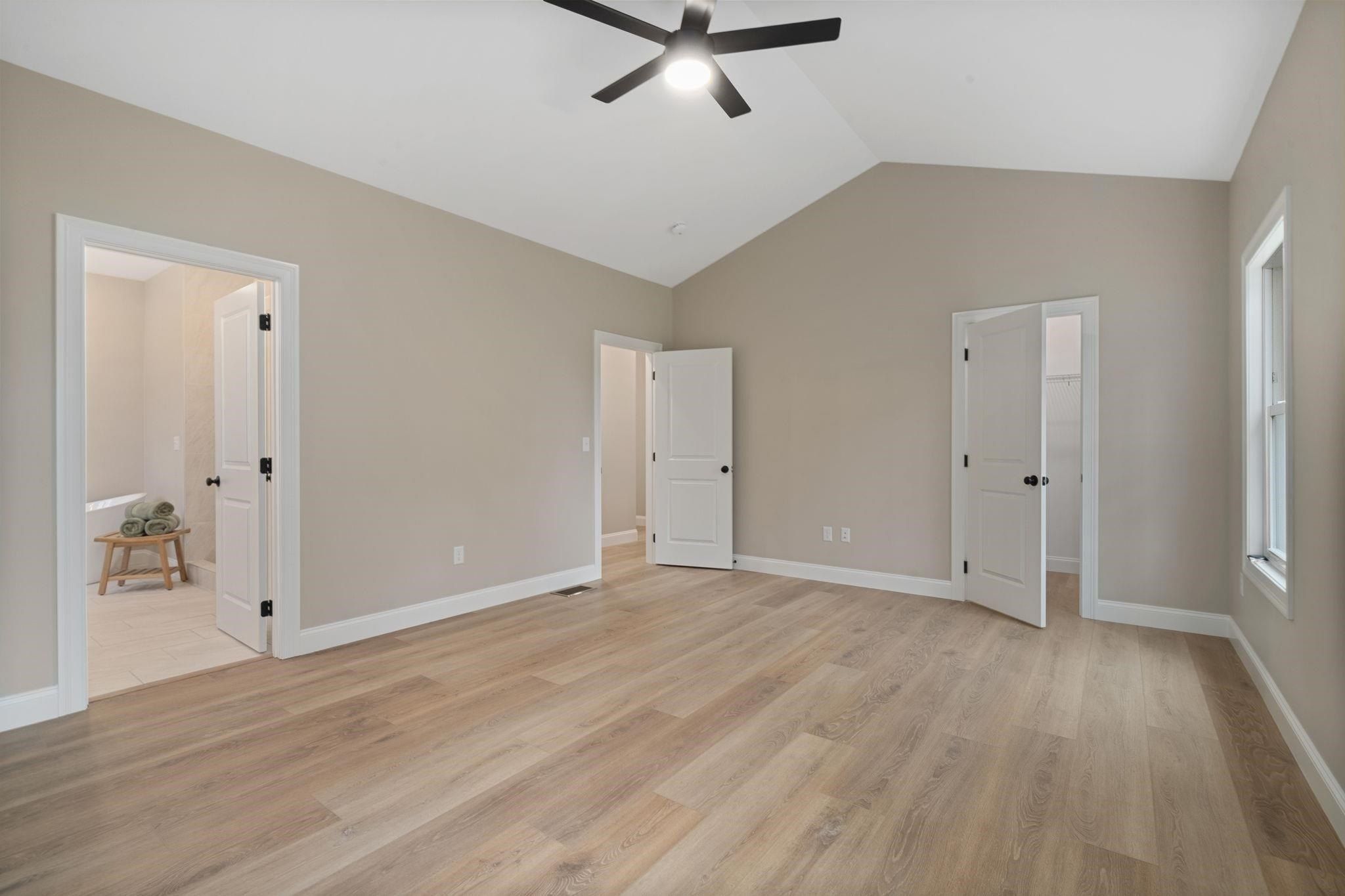 28 Saybrook Drive. Rindge, NH 03461