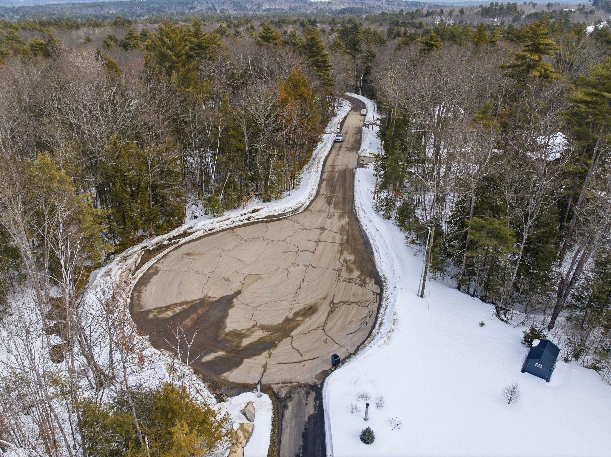 23 Bessie Leavitt Lane. New Boston, NH 03070