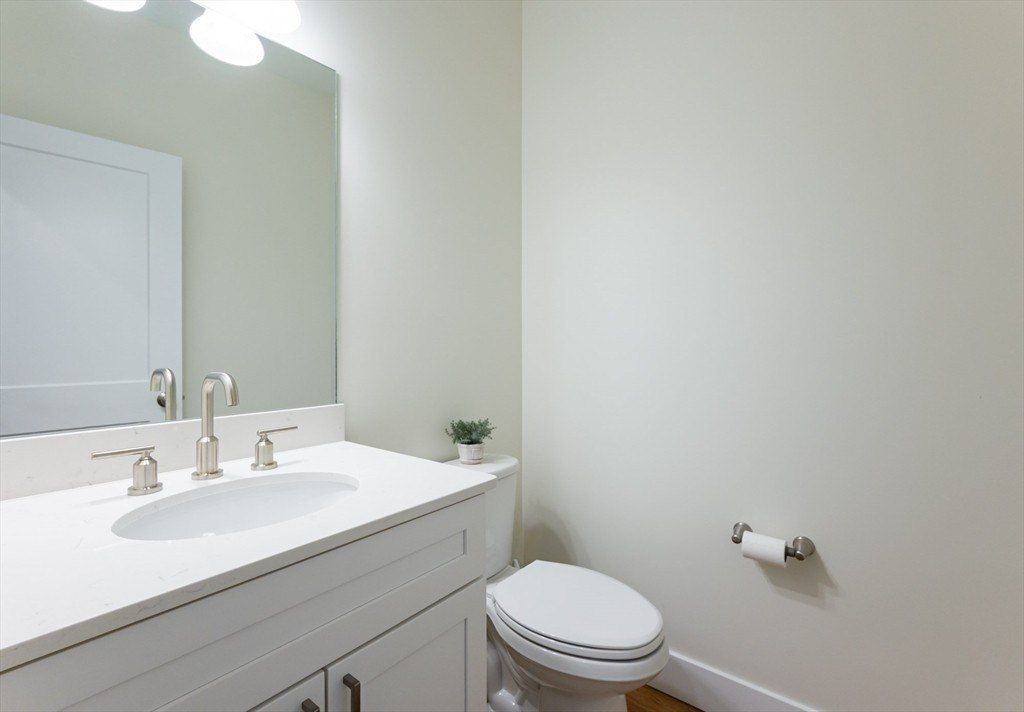 13 Suffolk Drive. Concord, NH 03303