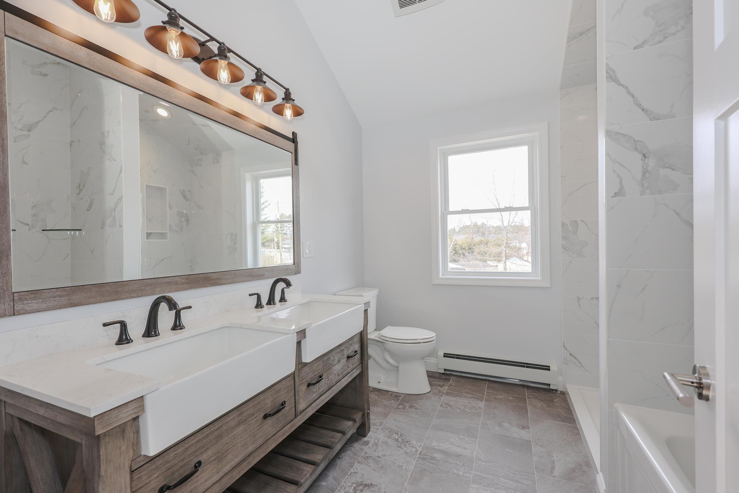 5 Gamache Road. Derry, NH 03038