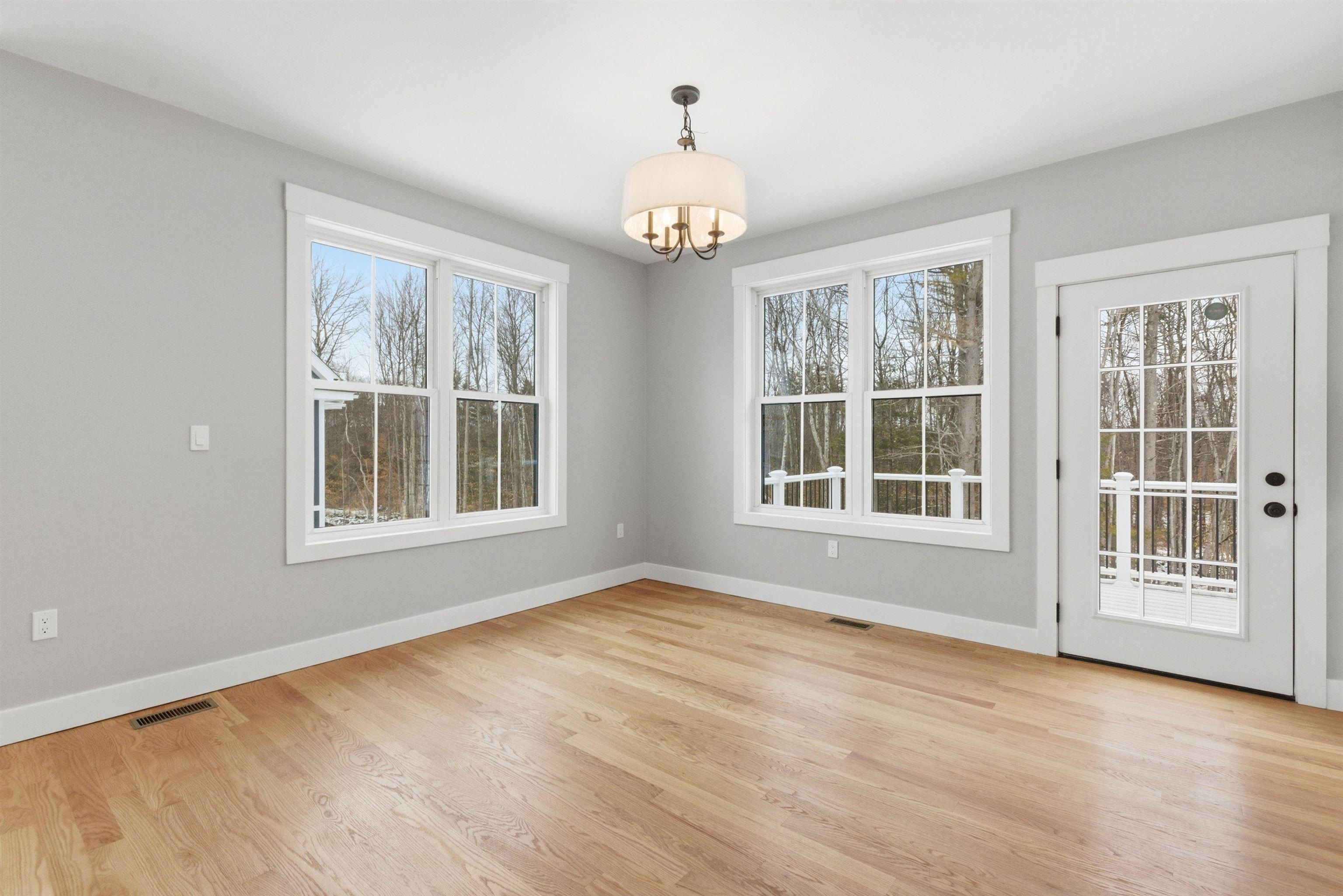 76 Lady Walsingham Way. Laconia, NH 03246