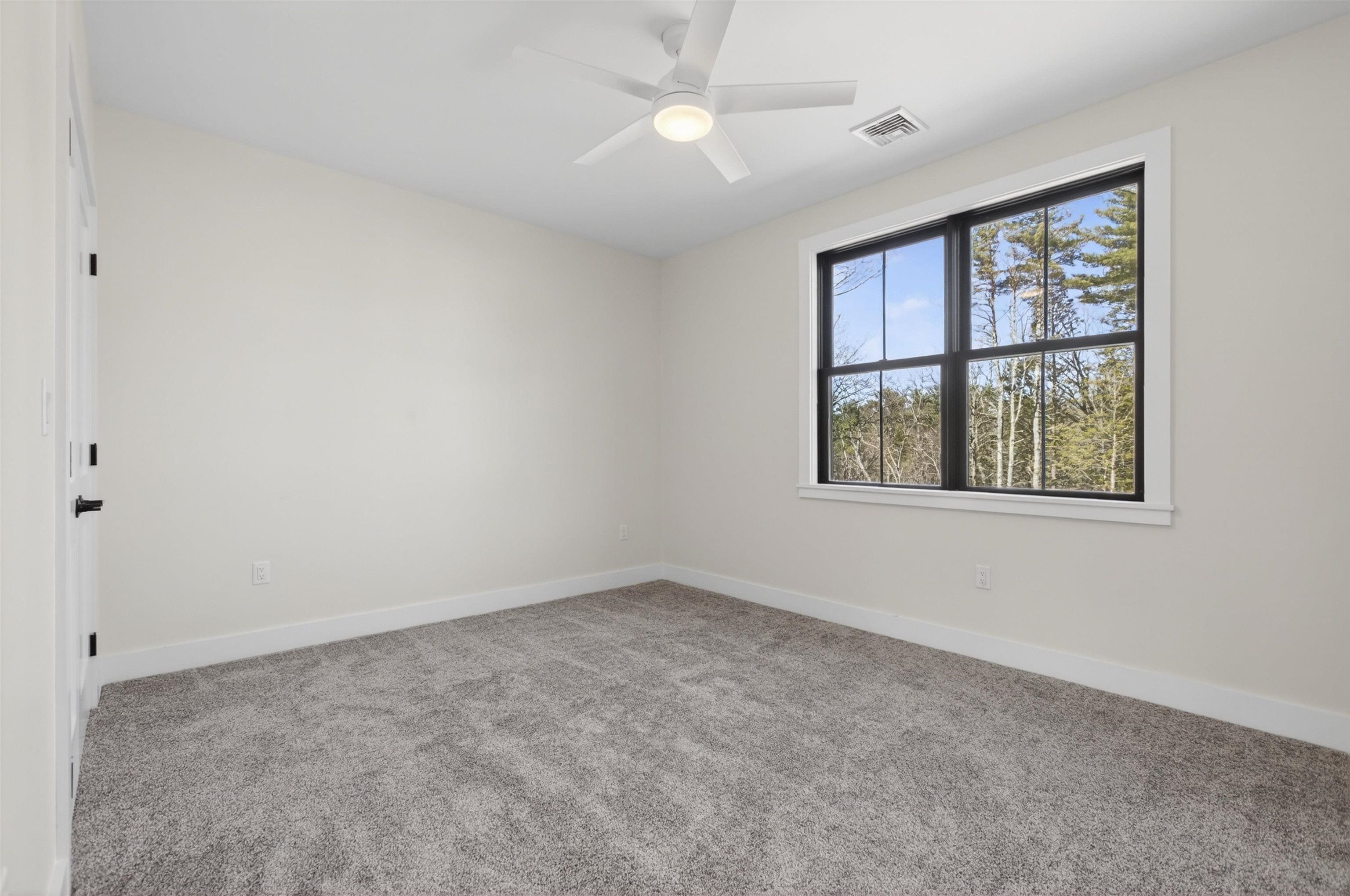 8 Carmel Road. Pelham, NH 03076