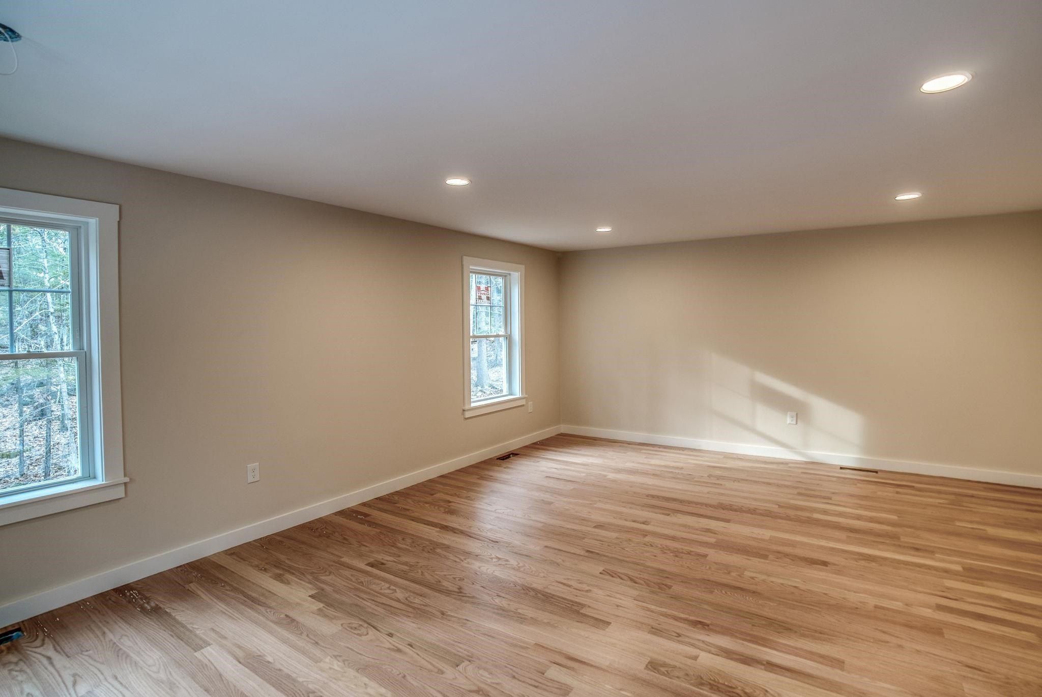 23 Bessie Leavitt Lane. New Boston, NH 03070