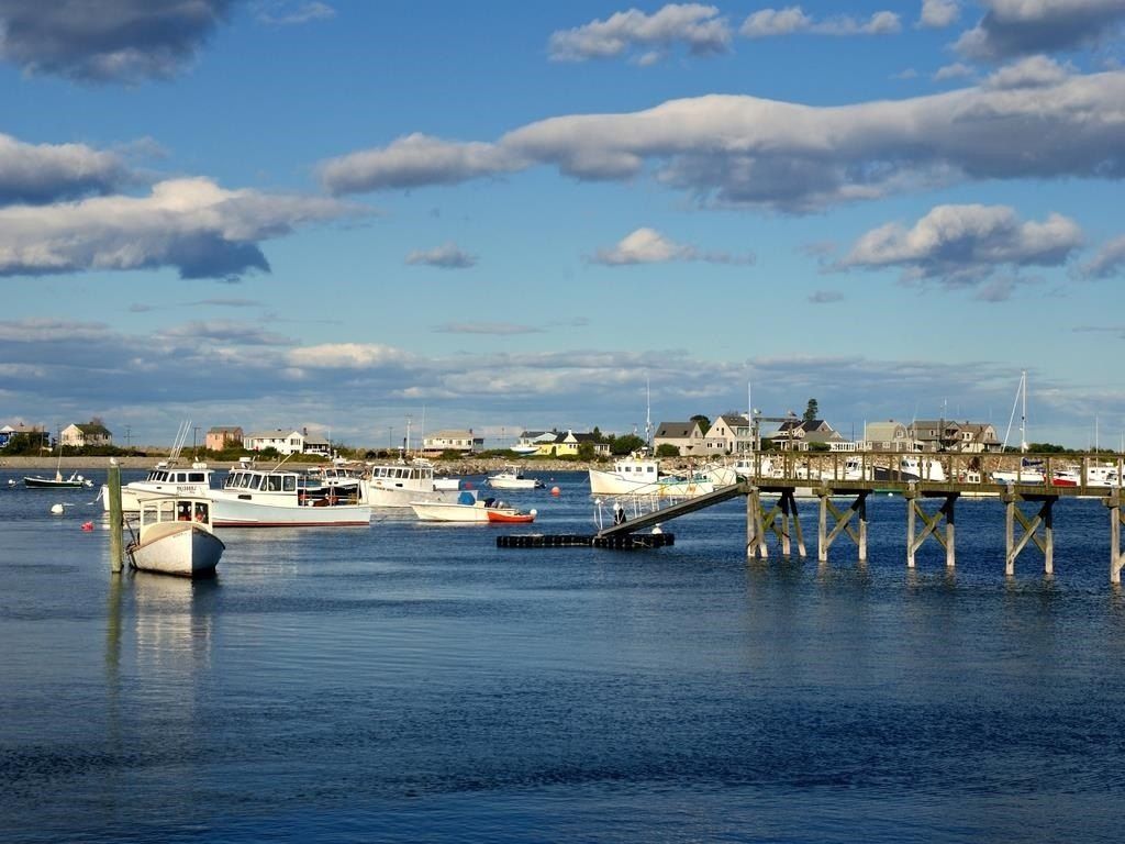 21 Kasnet Drive. Rye, NH 03870