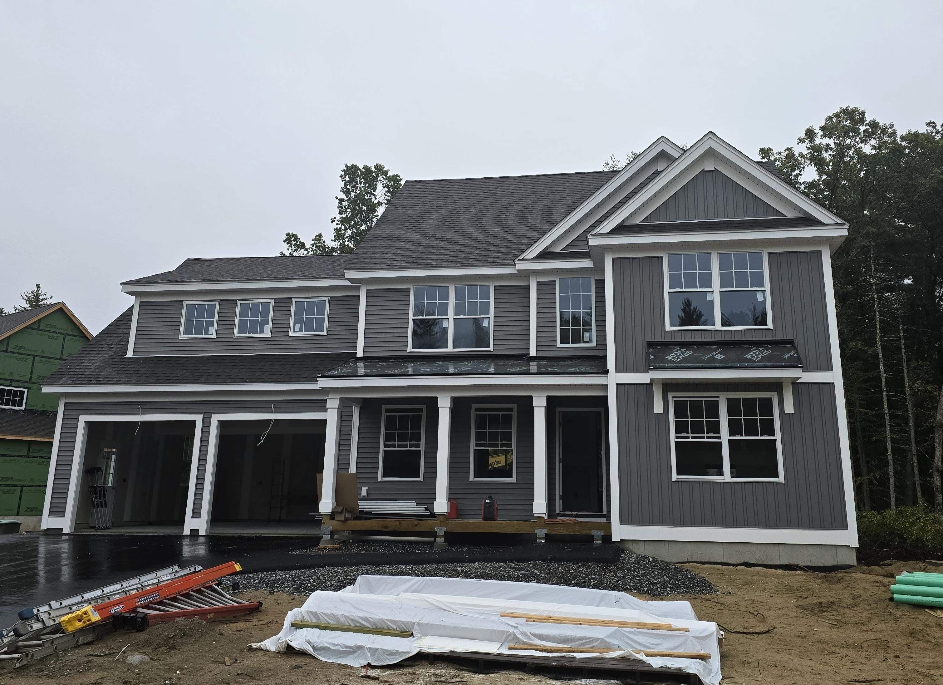 14 Tallarico Street. Litchfield, NH 03052