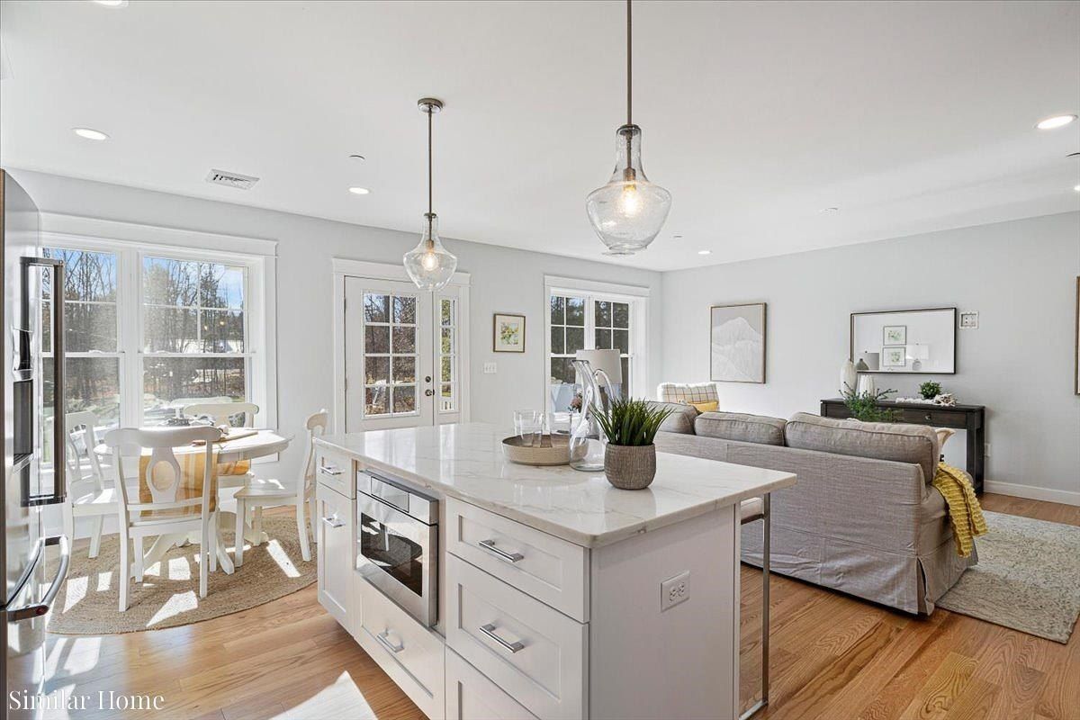 10 Stillwater Drive. Greenland, NH 03840