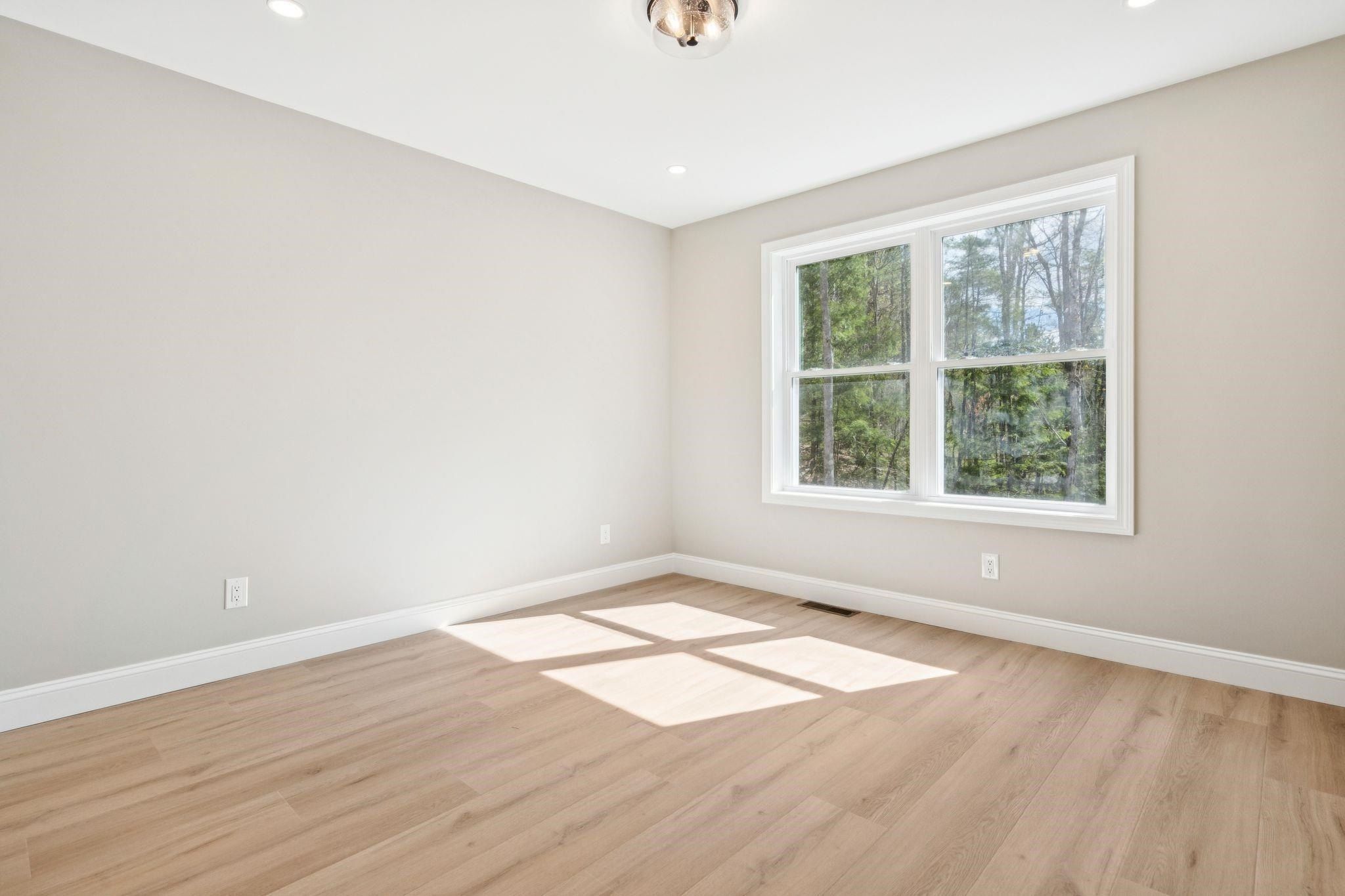 12 Anne Lane. Wakefield, NH 03872