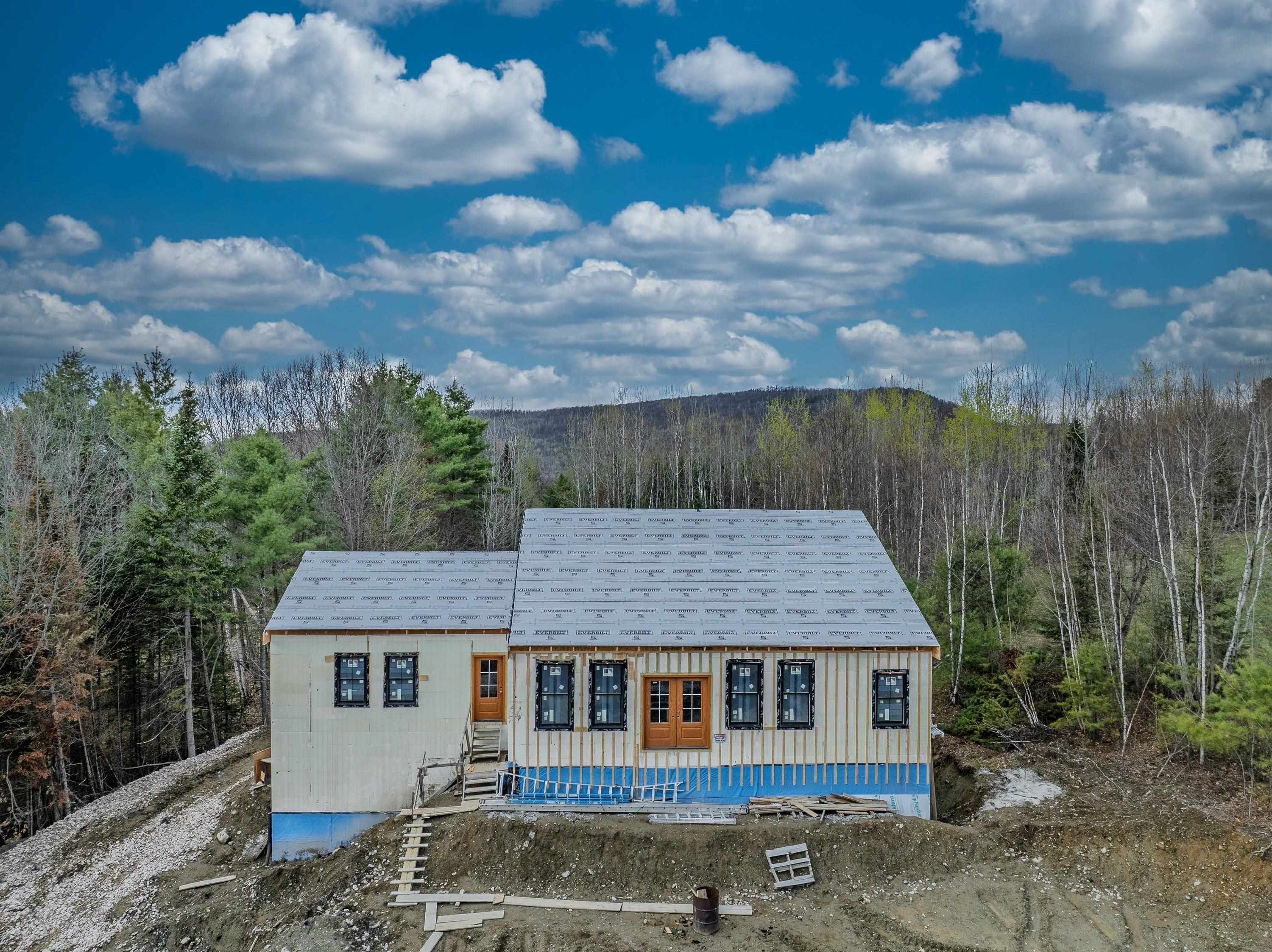 Manns Hill Road. Littleton, NH 03561