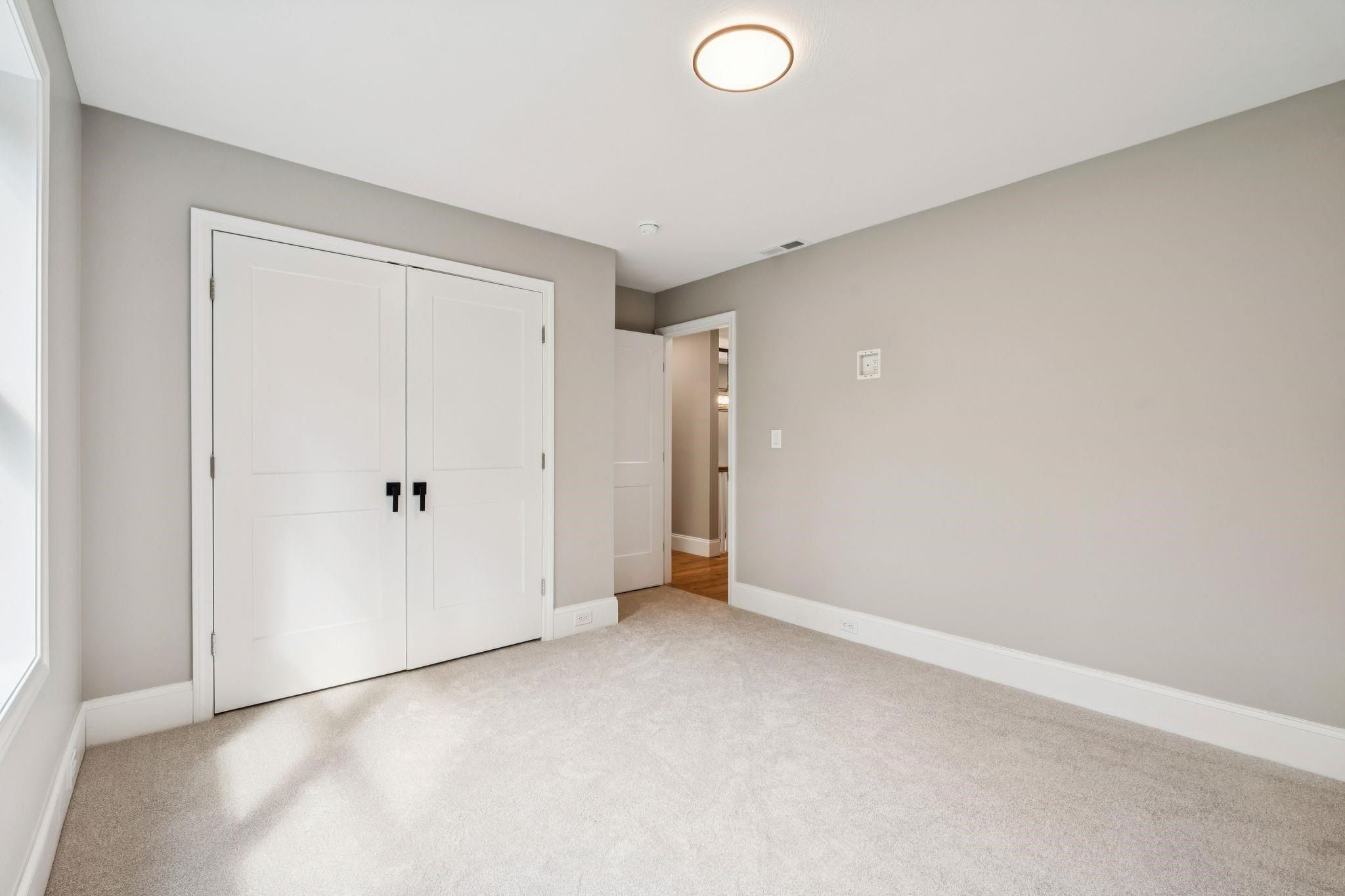 9 Trues Parkway. Sandown, NH 03873