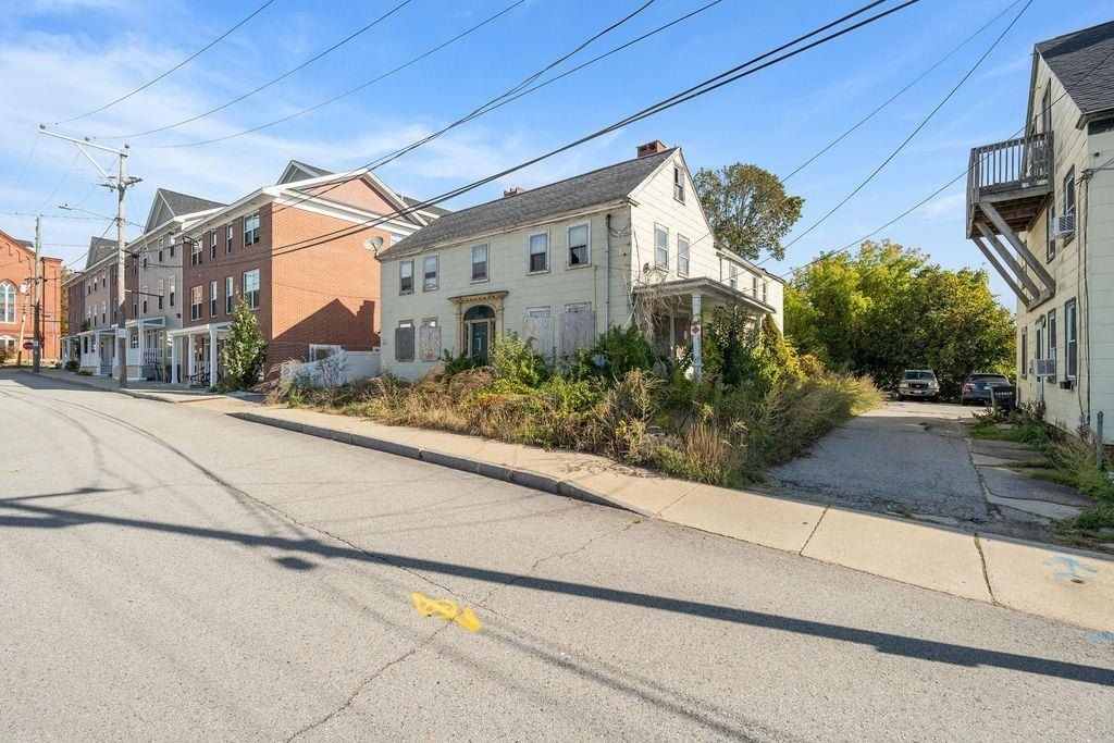 911 Mechanic Street. Dover, NH 03820