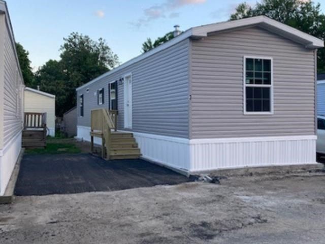 75 S Policy Street. Salem, NH 03079