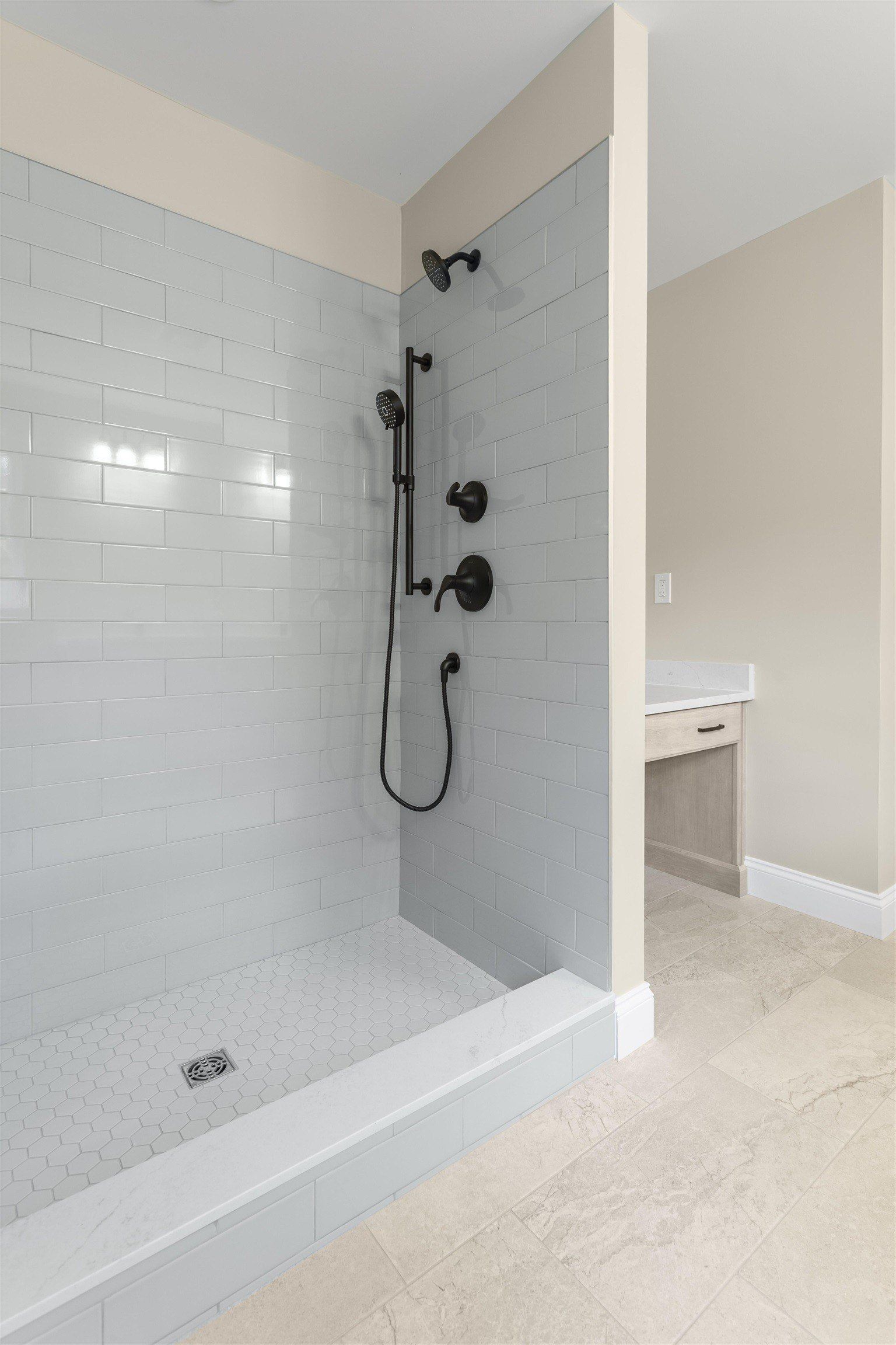 2 Navillus Way. Seabrook, NH 03874