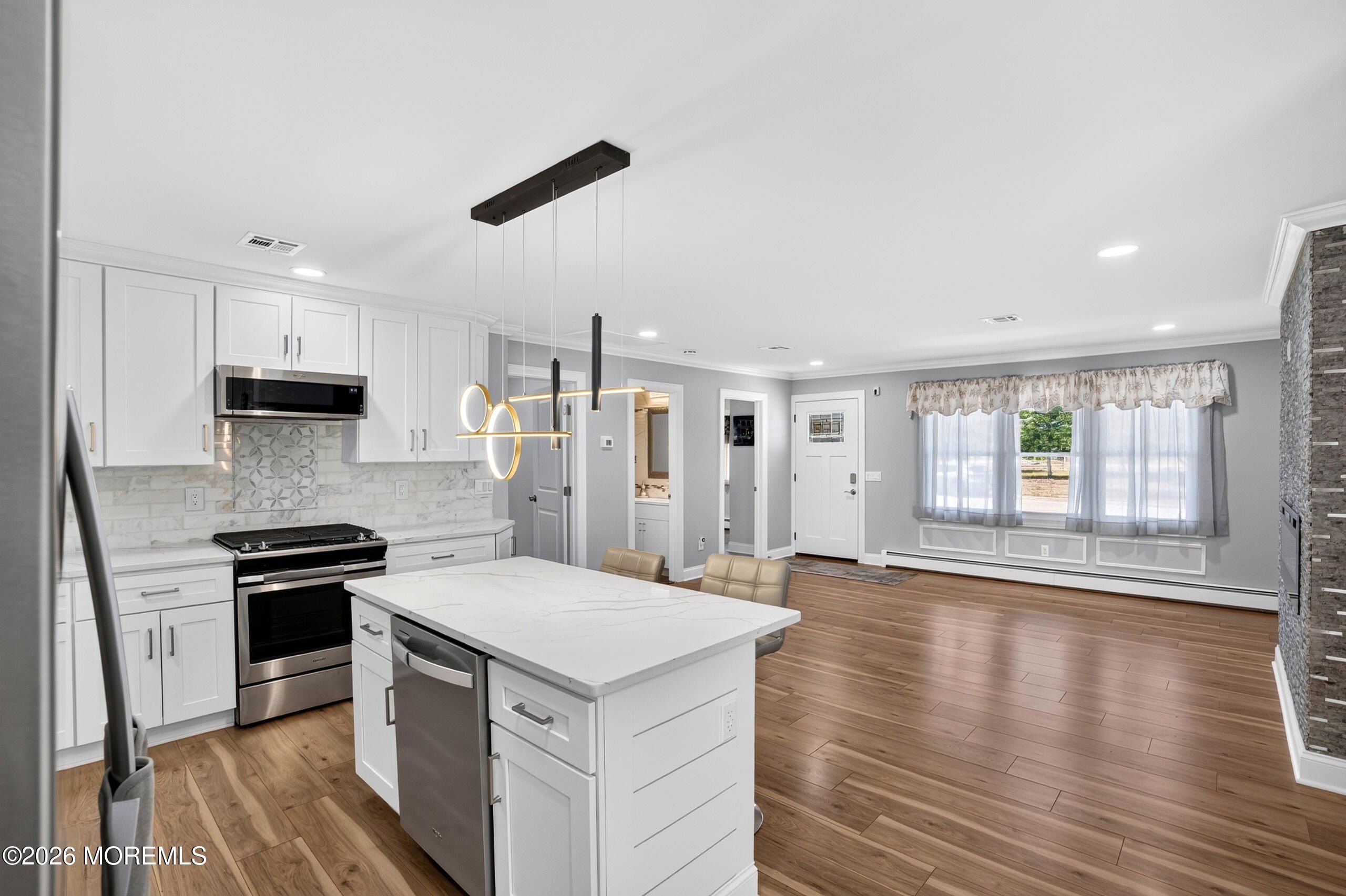 5 Shaw Court. Toms River, NJ 08757