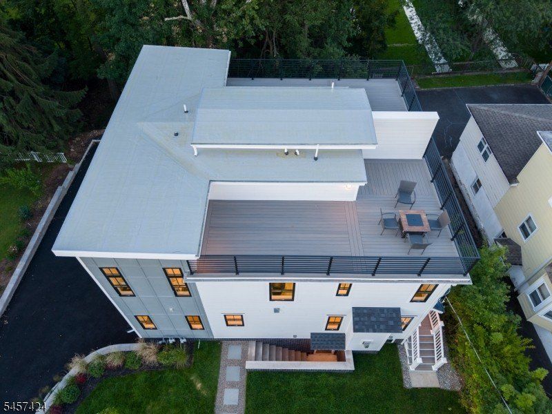 45 B Ocean St. Millburn, NJ 07041