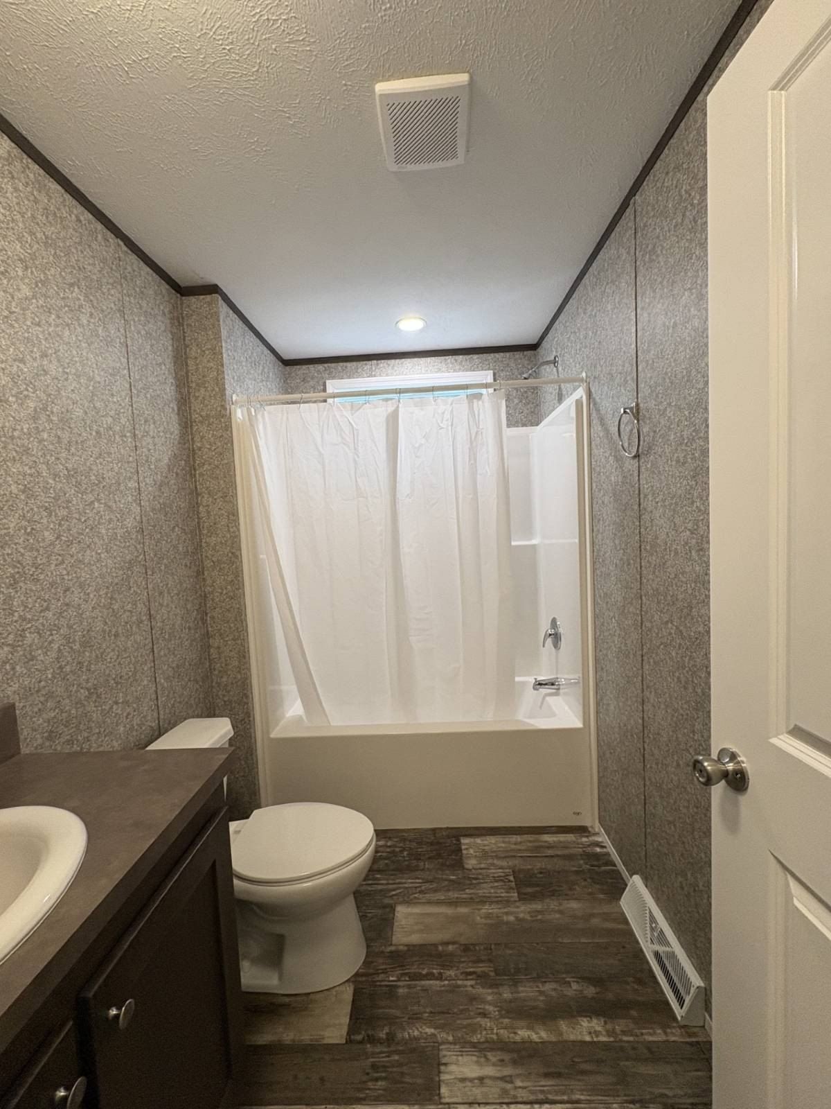 14B Oakview Dr. Shamong, NJ 08088
