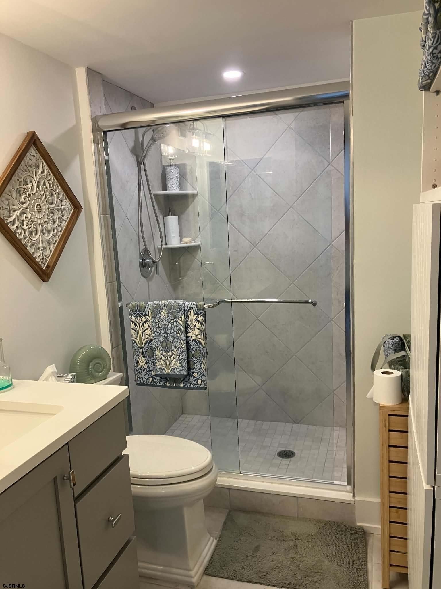 321 S 6Th Street. Brigantine, NJ 08203