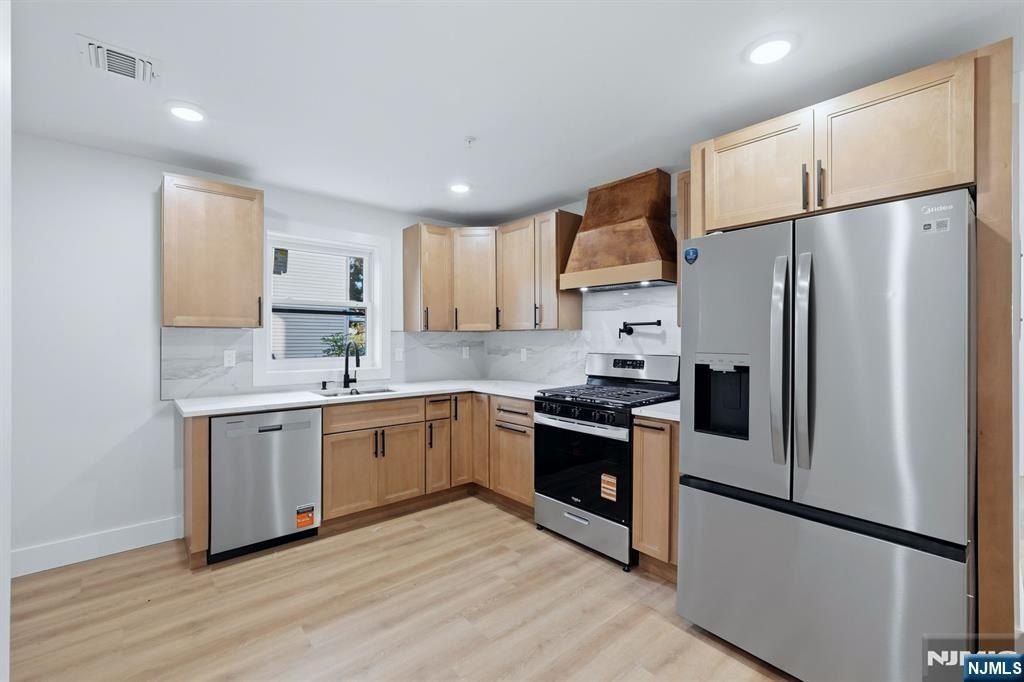 92 Speedway Avenue. Newark, NJ 07106