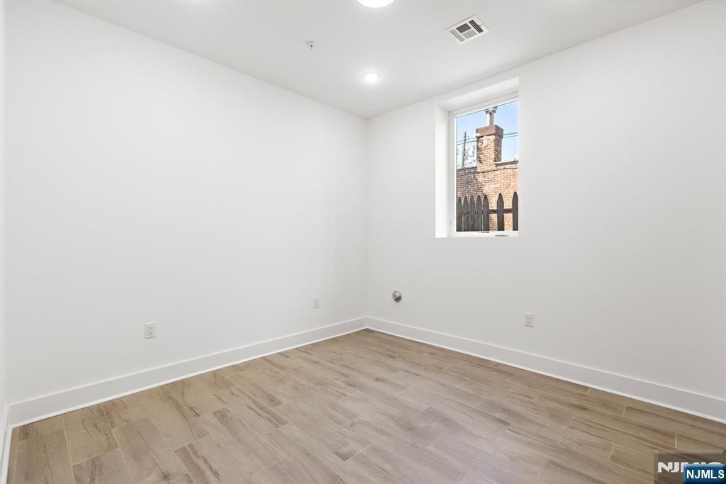 1001 Summit Avenue. Jersey City, NJ 07307
