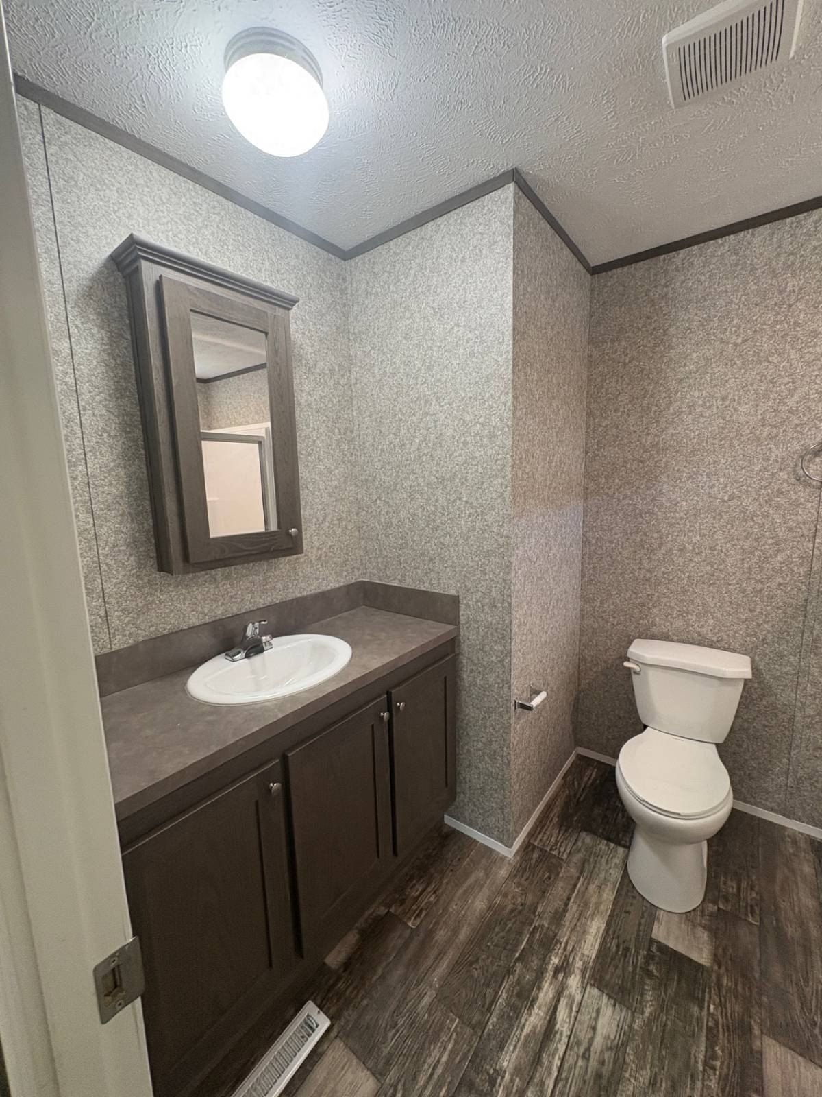 130 Chalet Ln. Vineland, NJ 08360