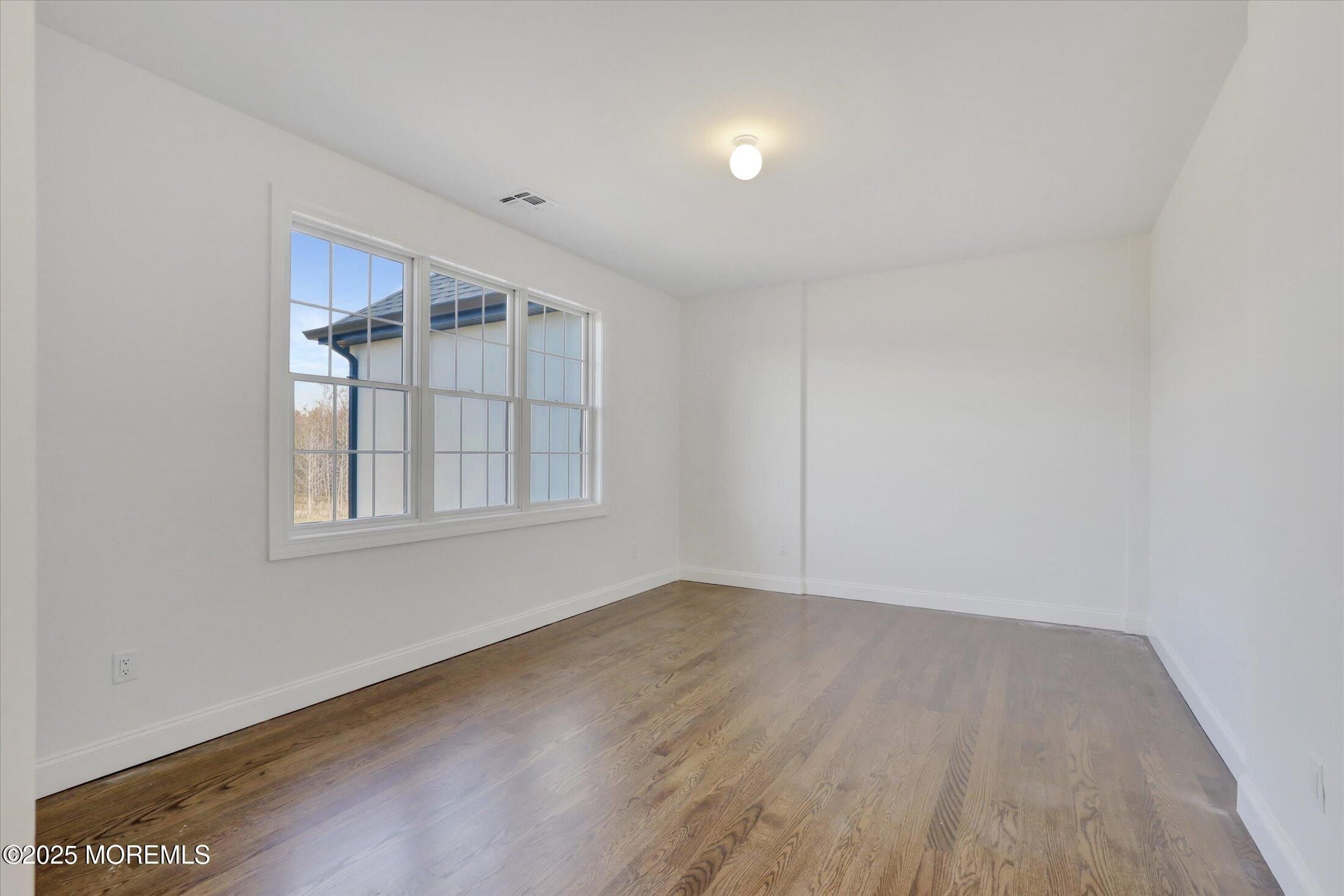 11 Cook Court. Millstone, NJ 08535