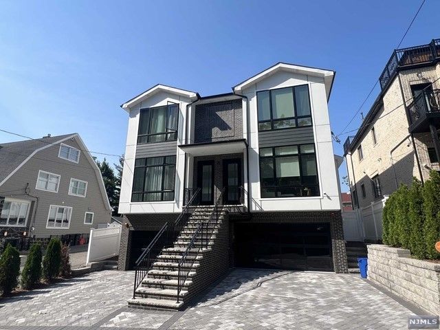 28  Lafayette Avenue. Cliffside Park, NJ 07010