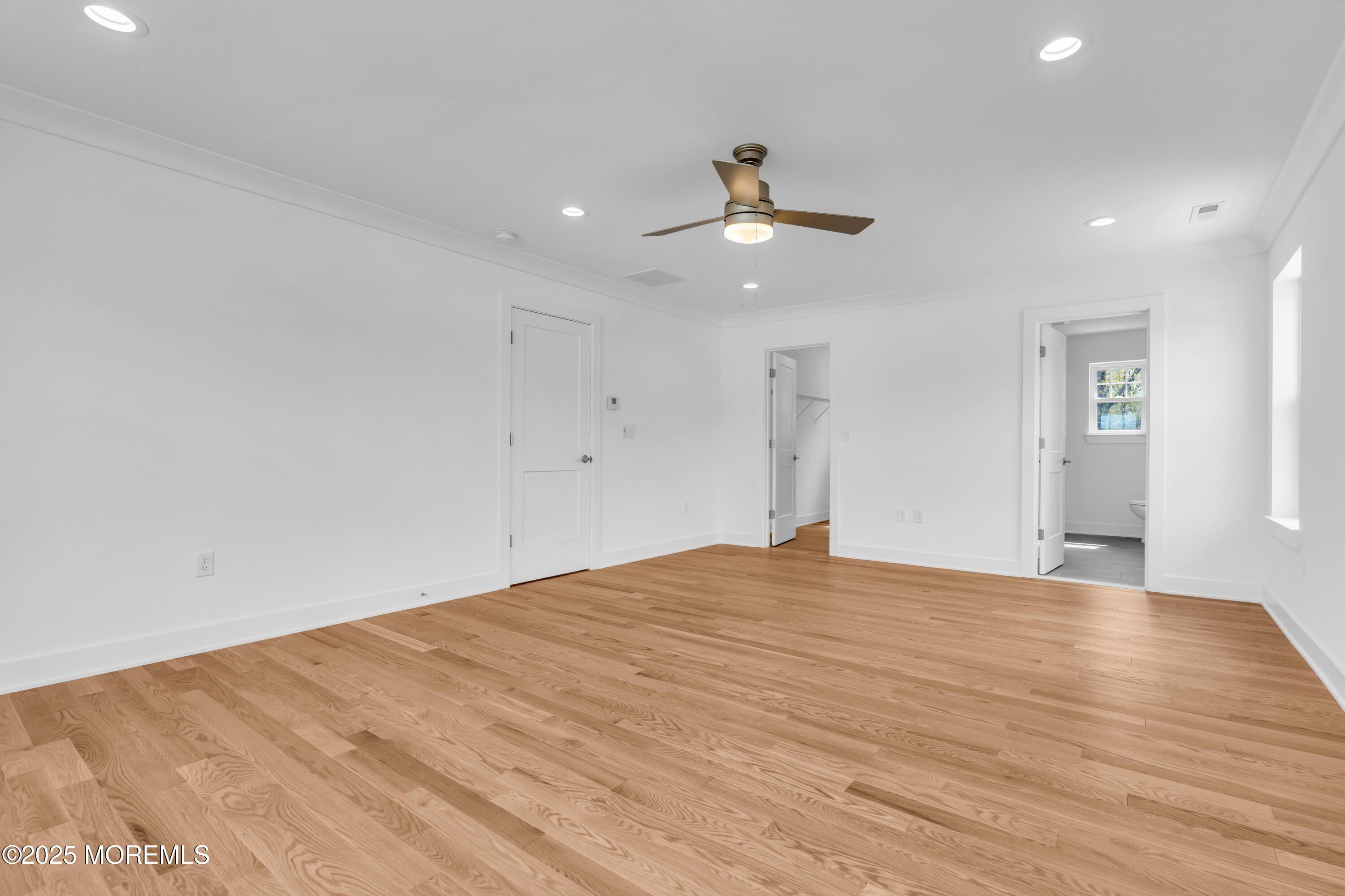 33 Pennsylvania Avenue. Waretown, NJ 08758