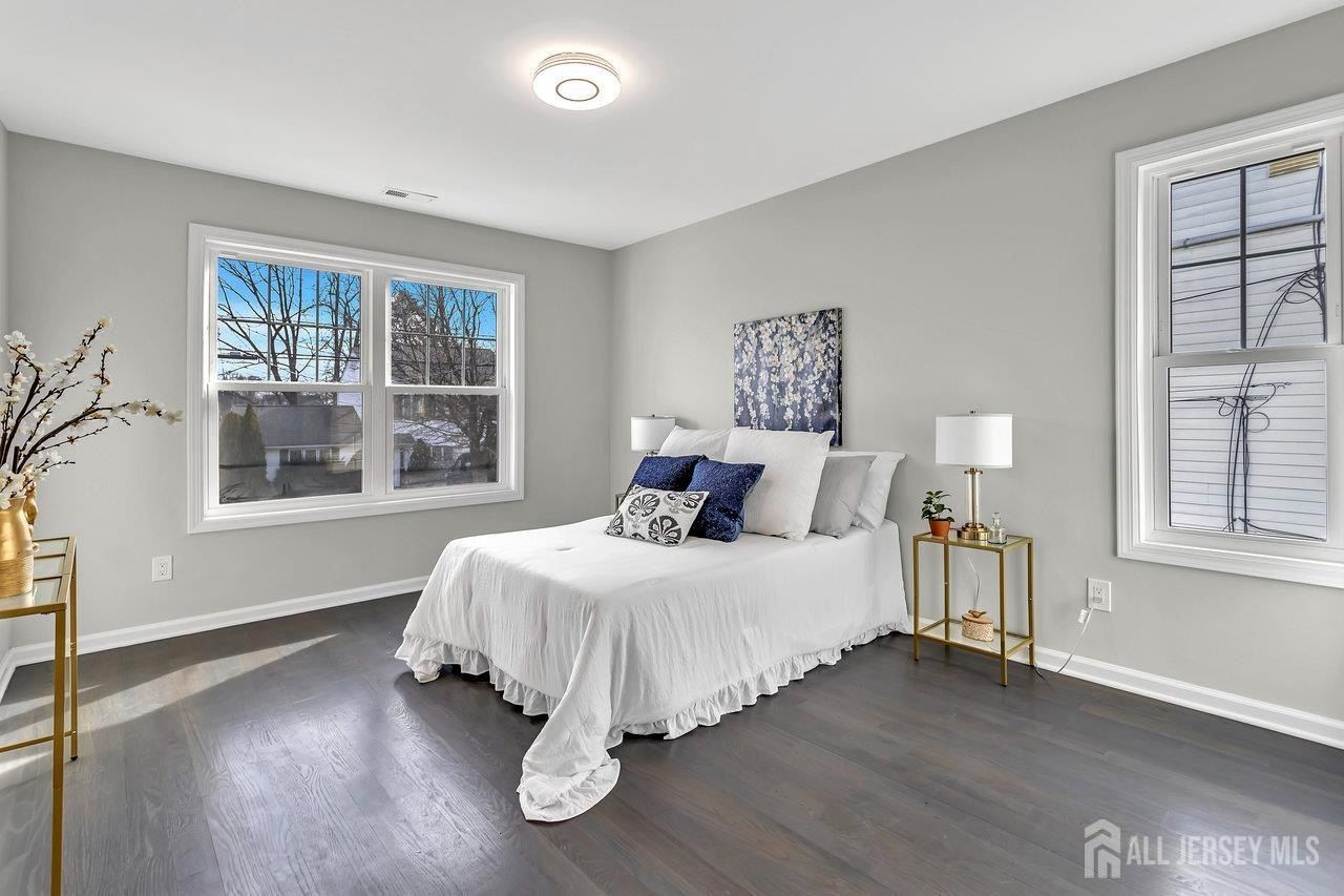 13 Markham Road. Edison, NJ 08817