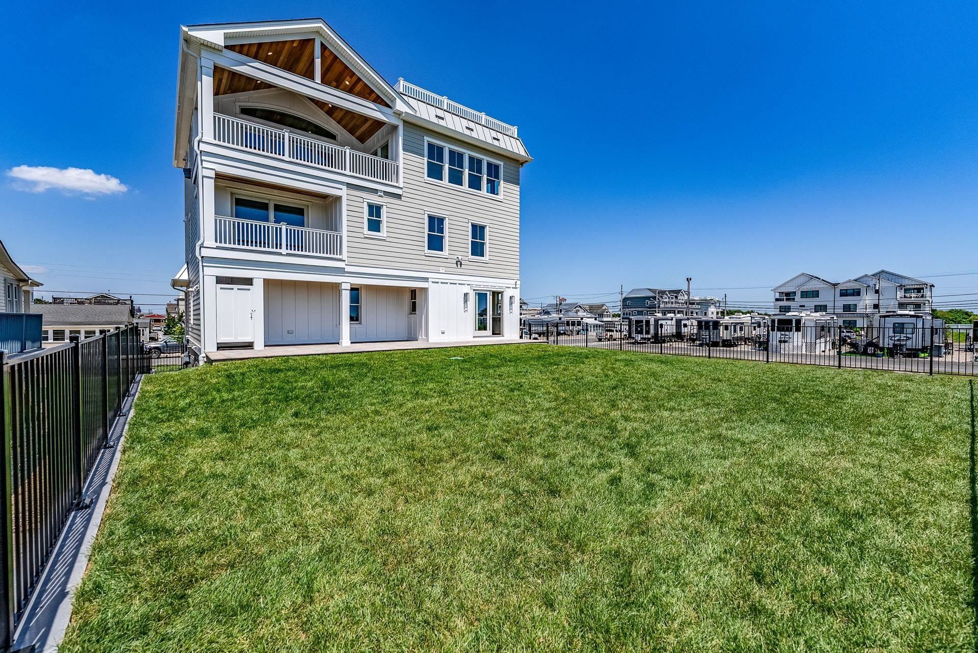 104 Prescott. Strathmere, NJ 08248