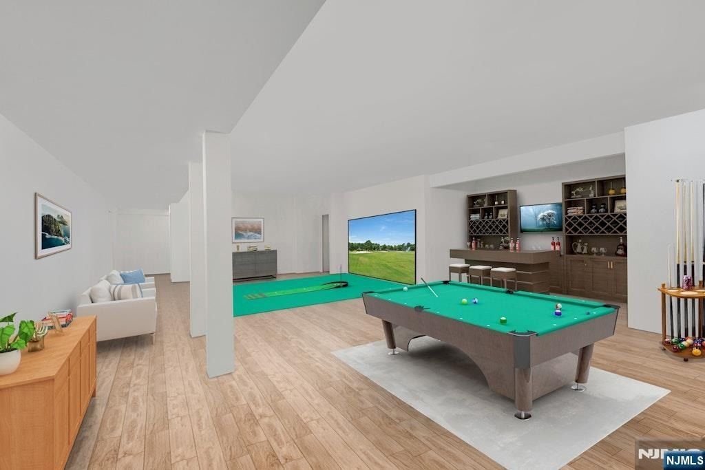 520 Clinton Avenue. Wyckoff, NJ 07481