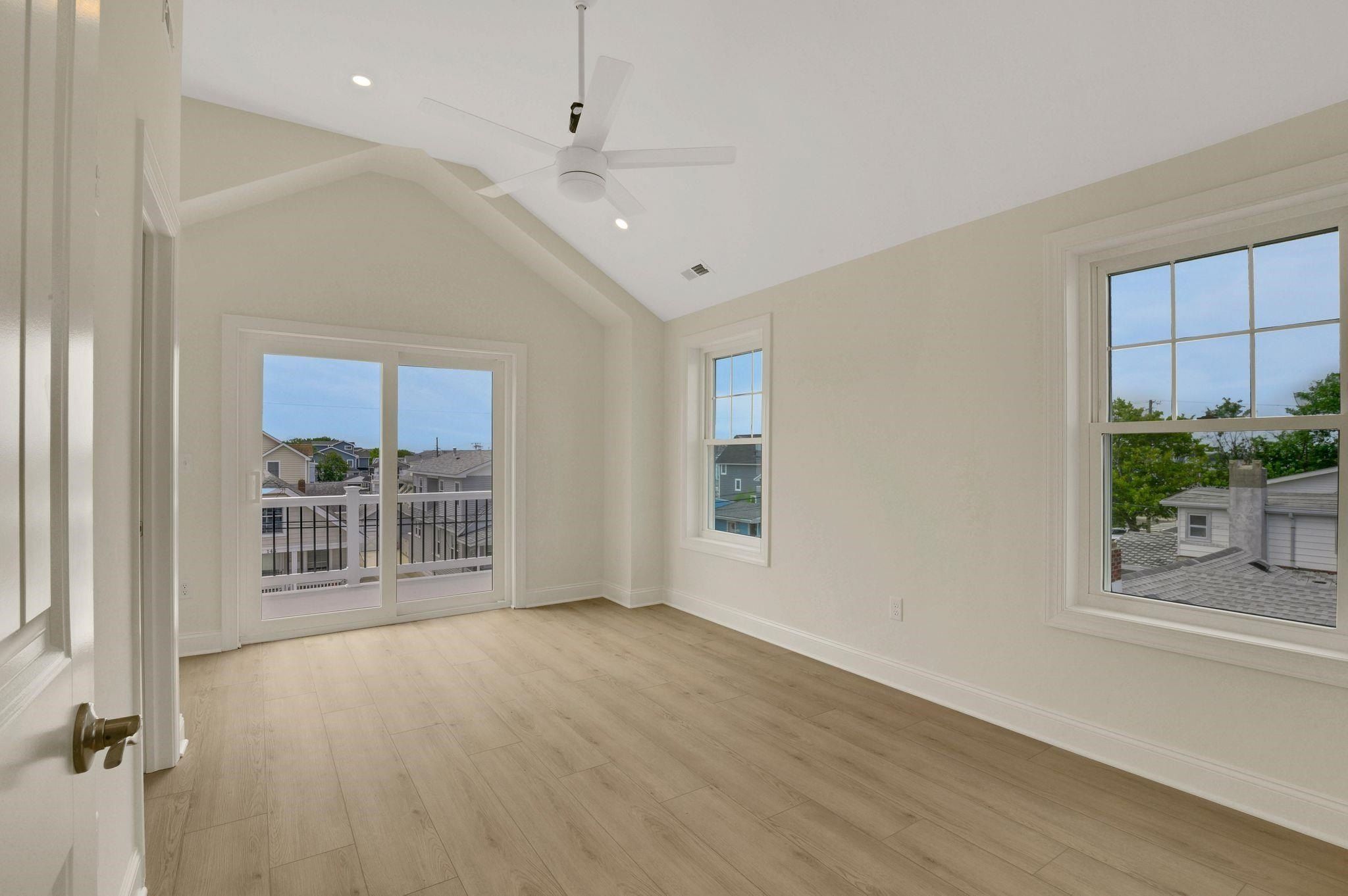 135 W Crocus. Wildwood Crest, NJ 08260