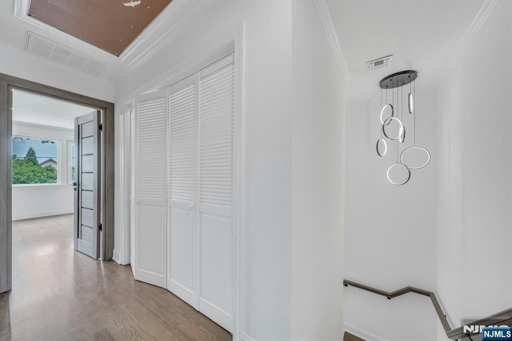 416 Kingsland Avenue. Lyndhurst, NJ 07071