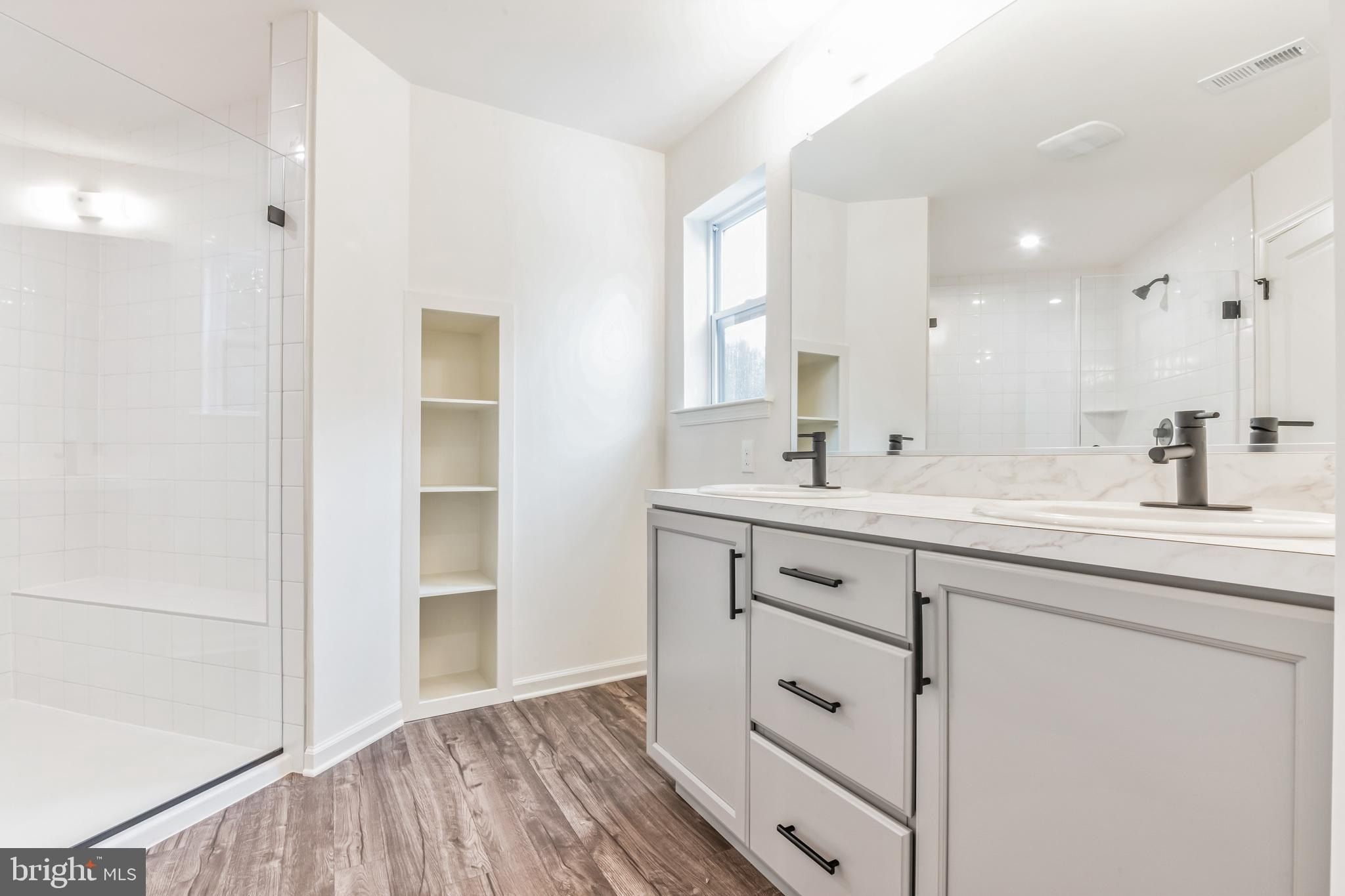 4 Sandcastle Drive. Ocean View, NJ 08230