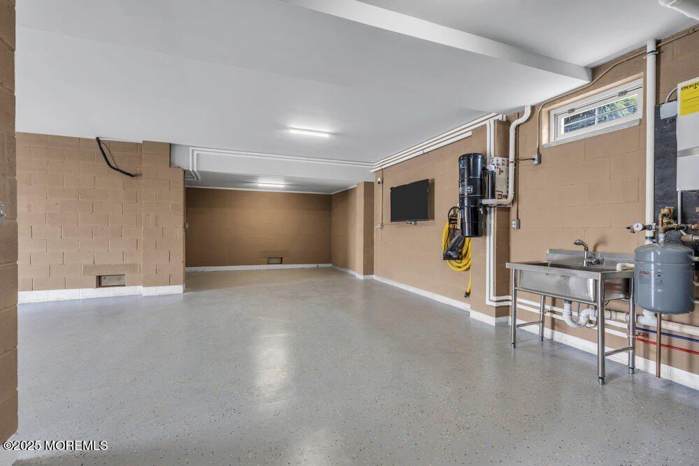 10 South Street. Sea Bright, NJ 07760