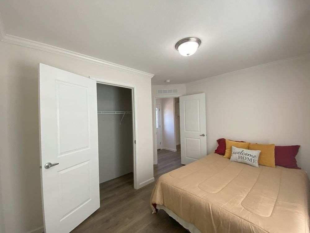 174 Mockingbird Way. Whiting, NJ 08759