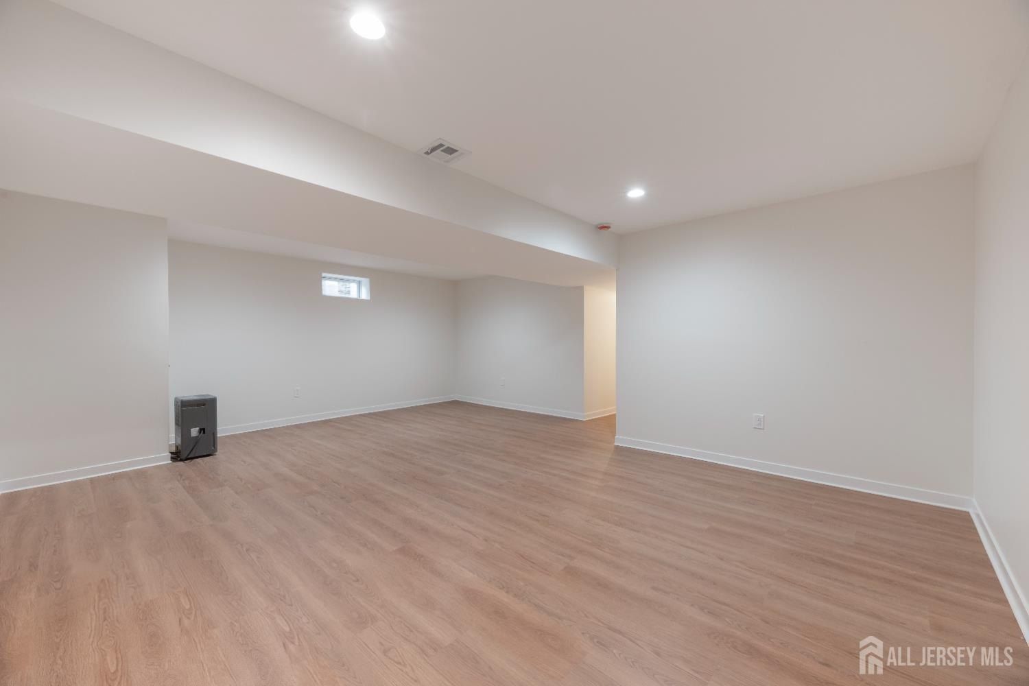 1762 S 2Nd Street. Piscataway, NJ 08854