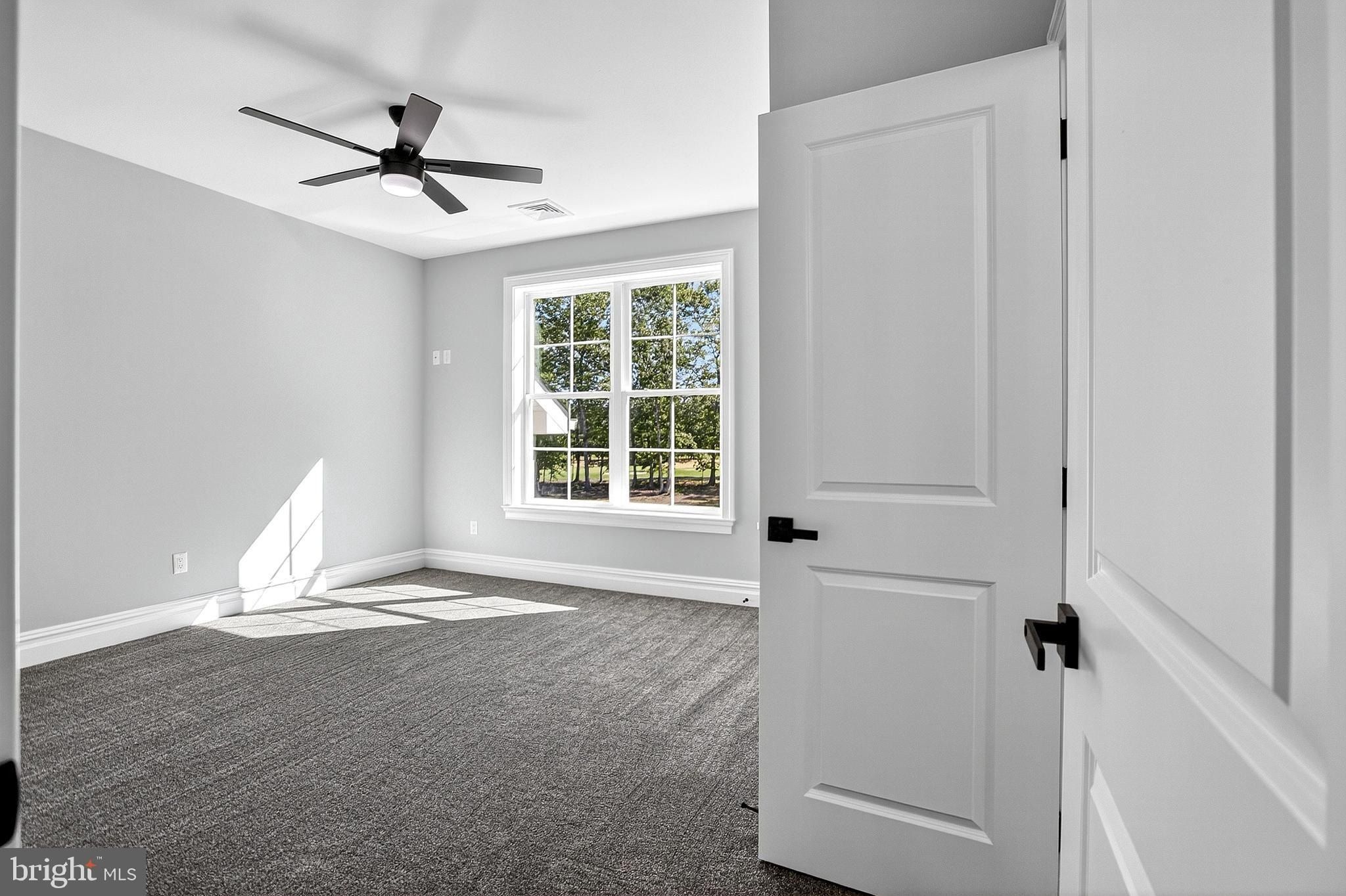 124 Running Deer Trail. Pittsgrove, NJ 08318