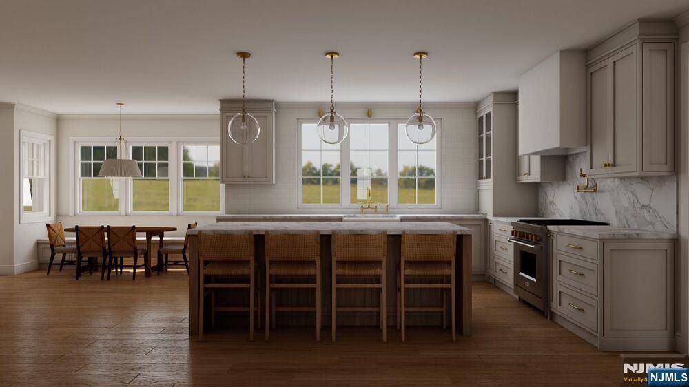 501 Sterling Place. Ridgewood, NJ 07450