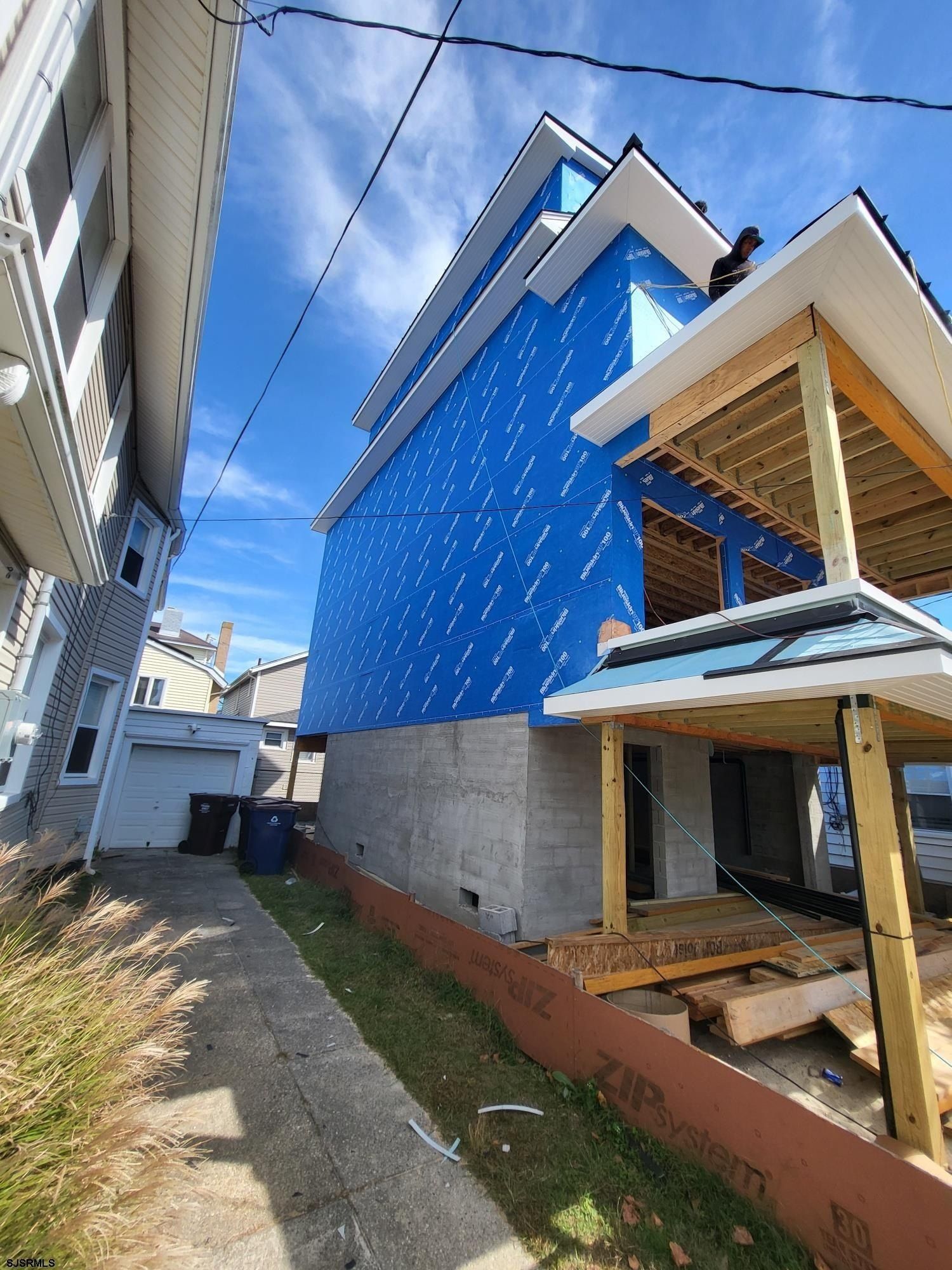 113 N Richards Ave. Ventnor, NJ 08406