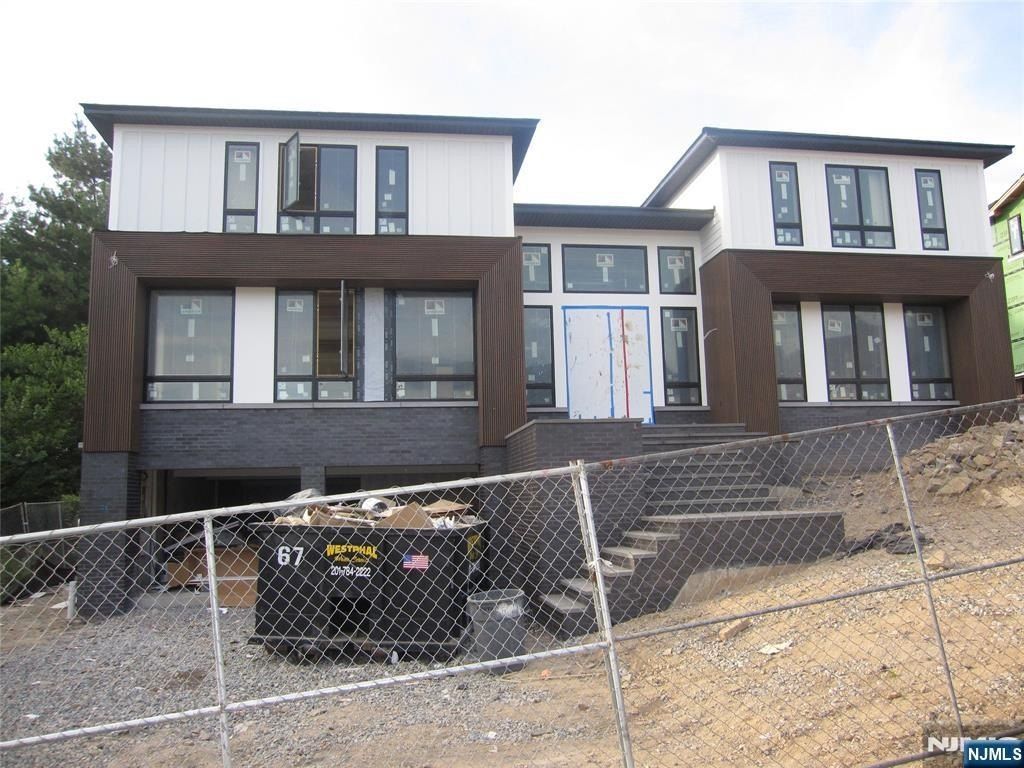 312 Bolz Street. Englewood Cliffs, NJ 07632