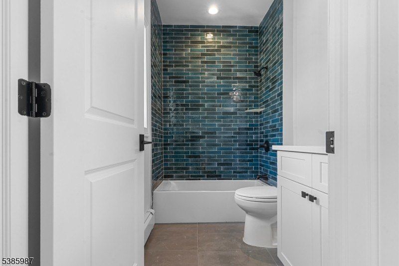 182B East 25Th Street. Paterson, NJ 07514