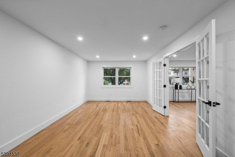 187 Hadley Ave. Clifton, NJ 07011