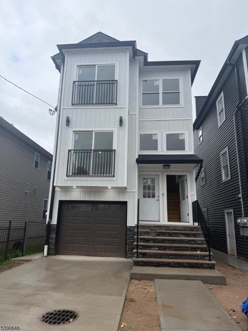 44 Milford Ave. Newark, NJ 07108